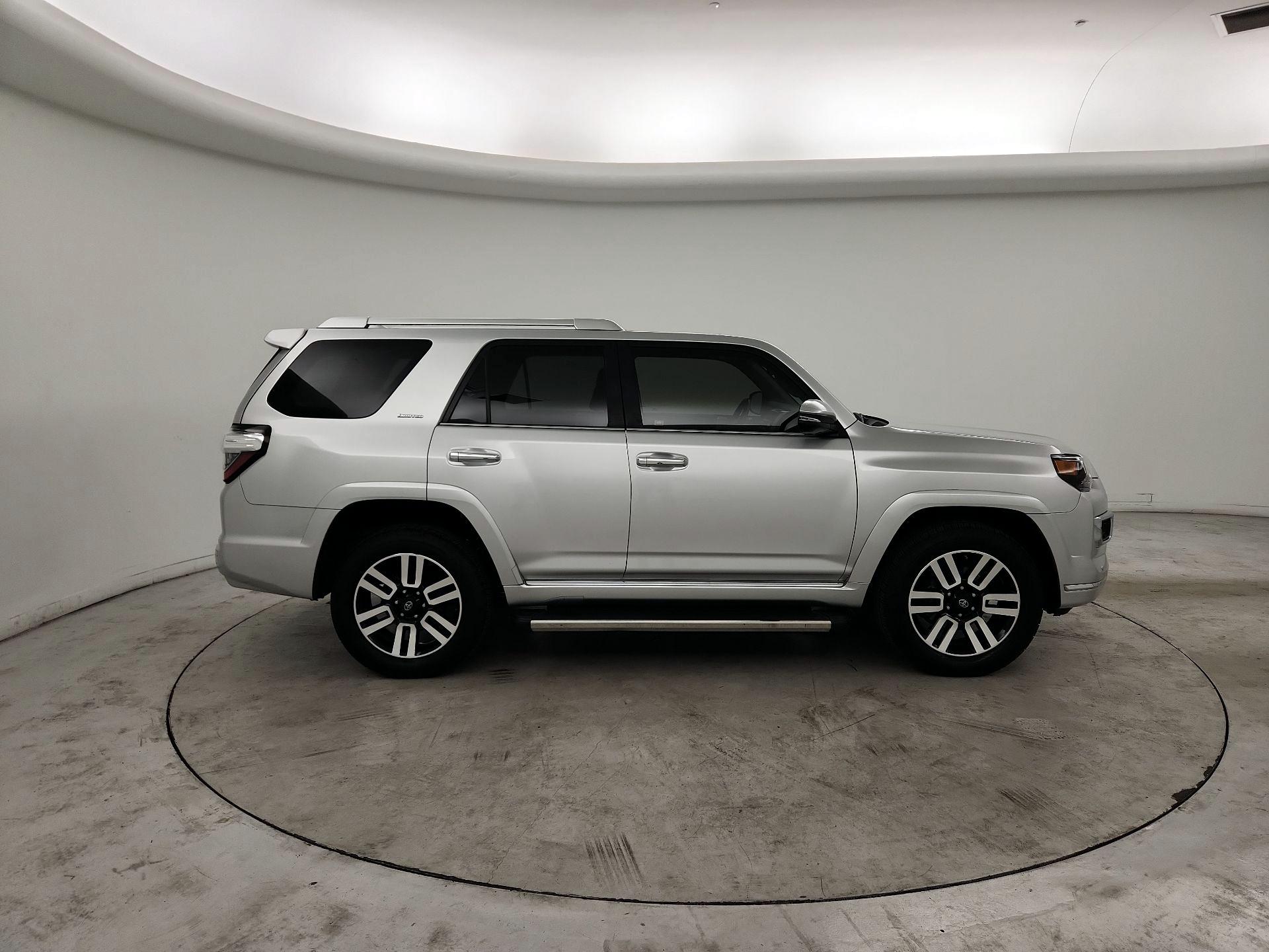 Thumbnail: 2018 Toyota 4Runner - 4