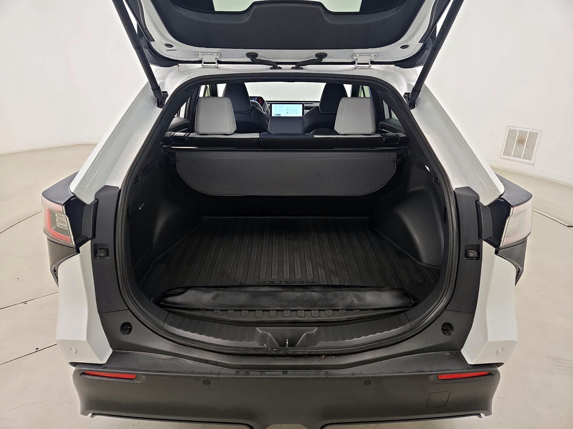 Thumbnail: 2024 Subaru Solterra - 20