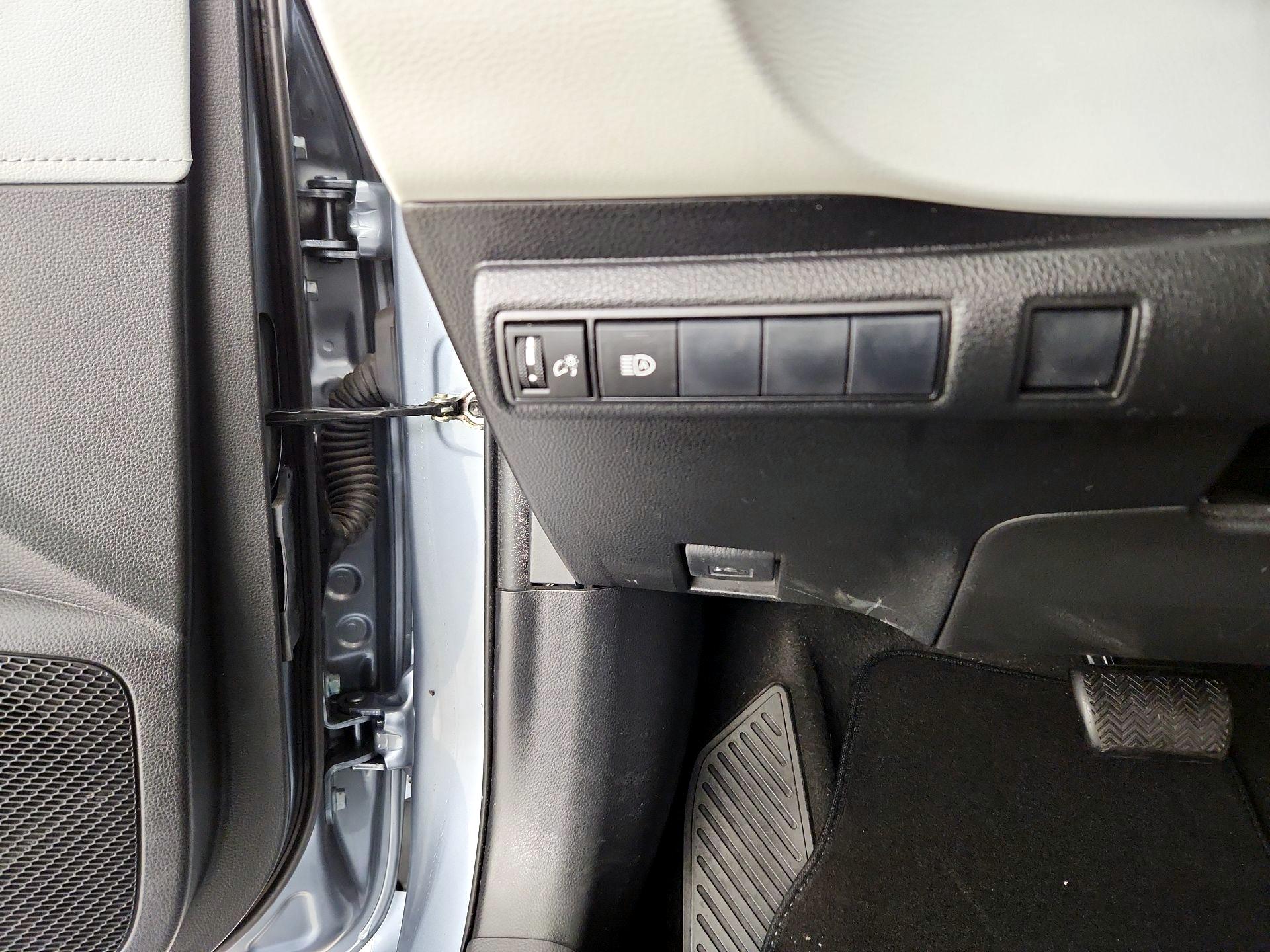 Thumbnail: 2020 Toyota Corolla - 11