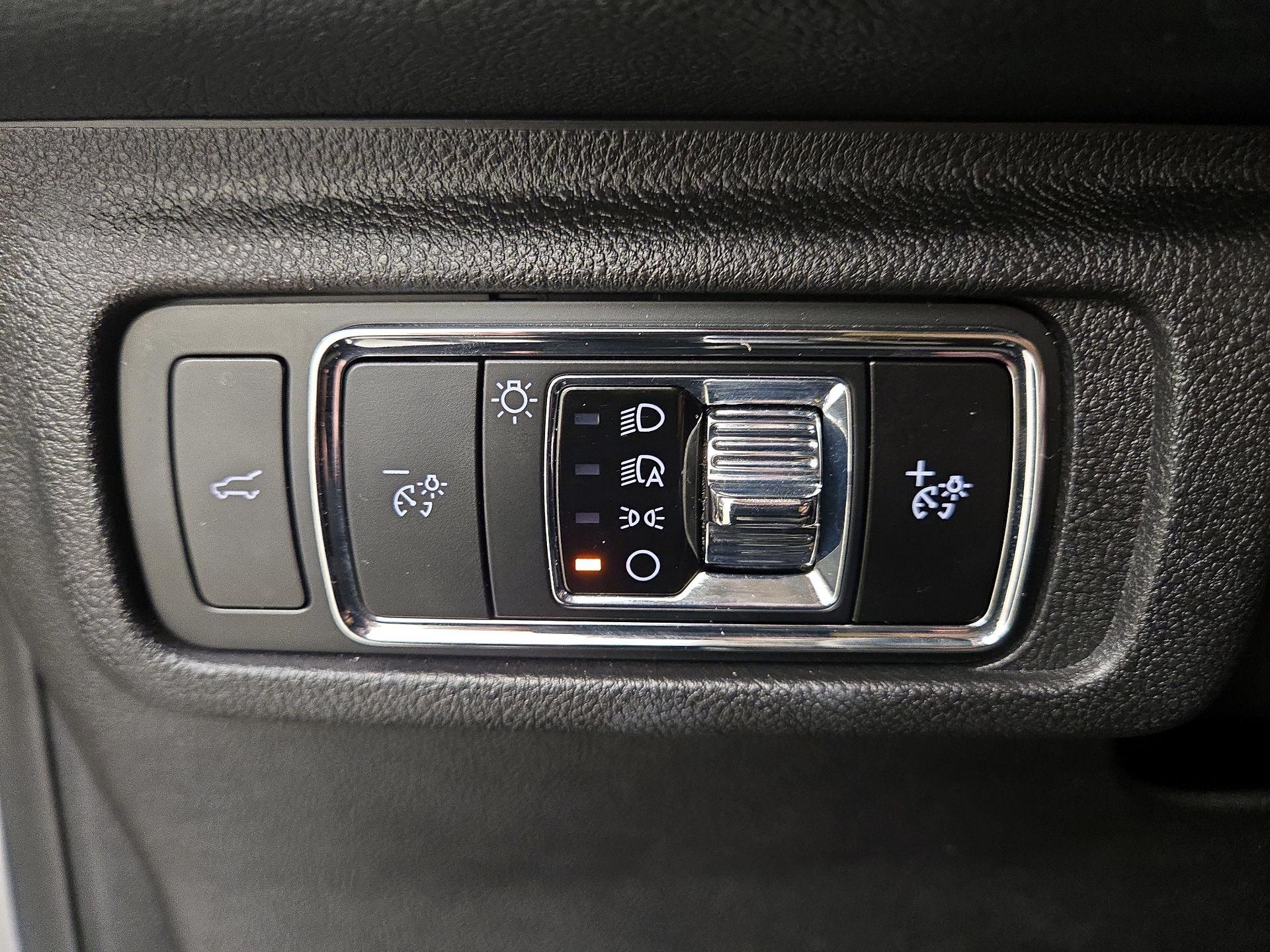 Thumbnail: 2024 Lincoln Corsair - 13