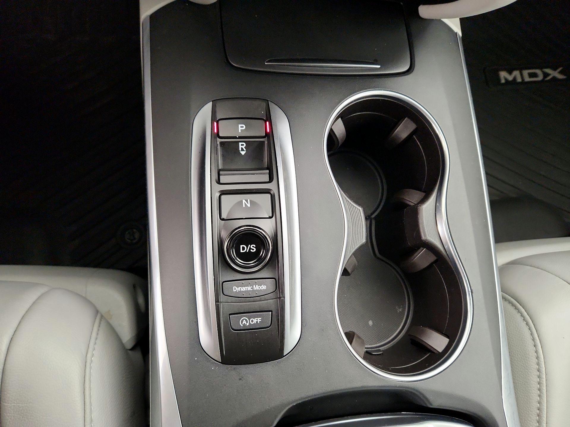 Thumbnail: 2020 Acura MDX - 17