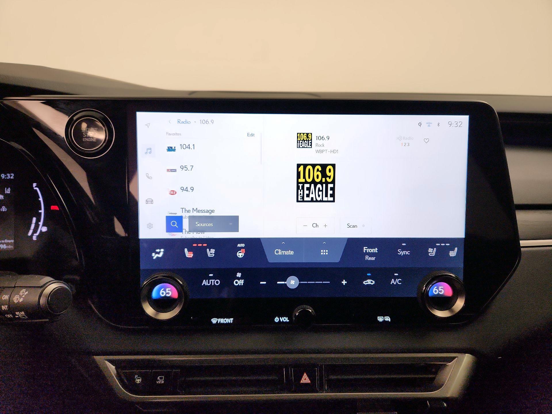 Thumbnail: 2024 Lexus RX - 16