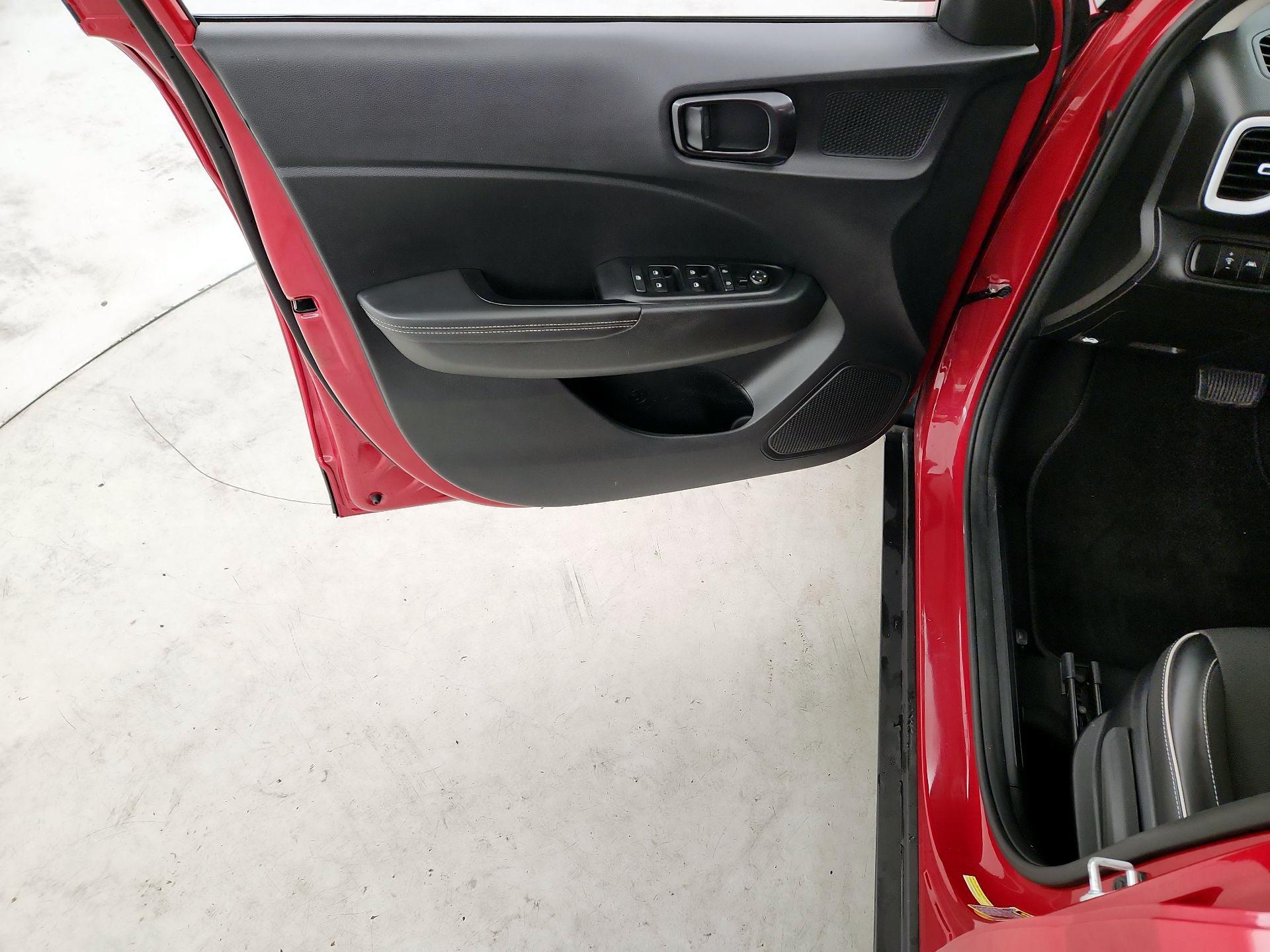 Thumbnail: 2022 Hyundai Venue - 12