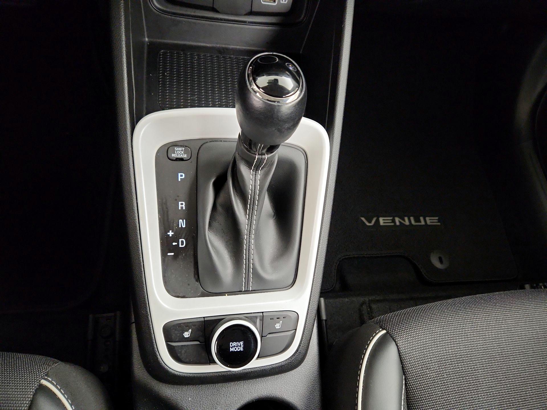 Thumbnail: 2022 Hyundai Venue - 18