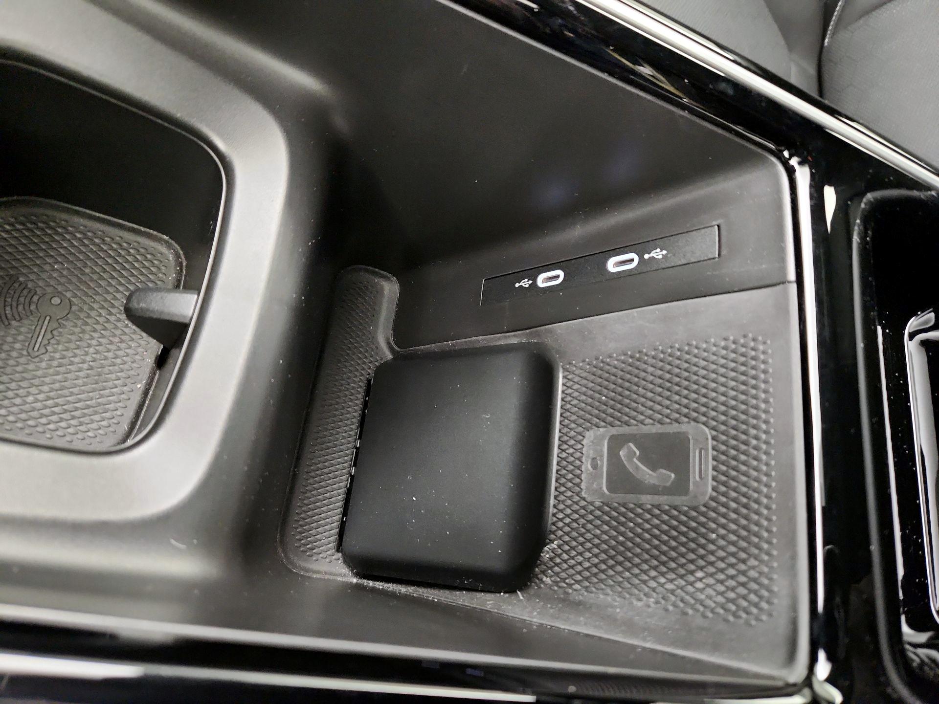 Thumbnail: 2023 Volkswagen ID.4 - 17