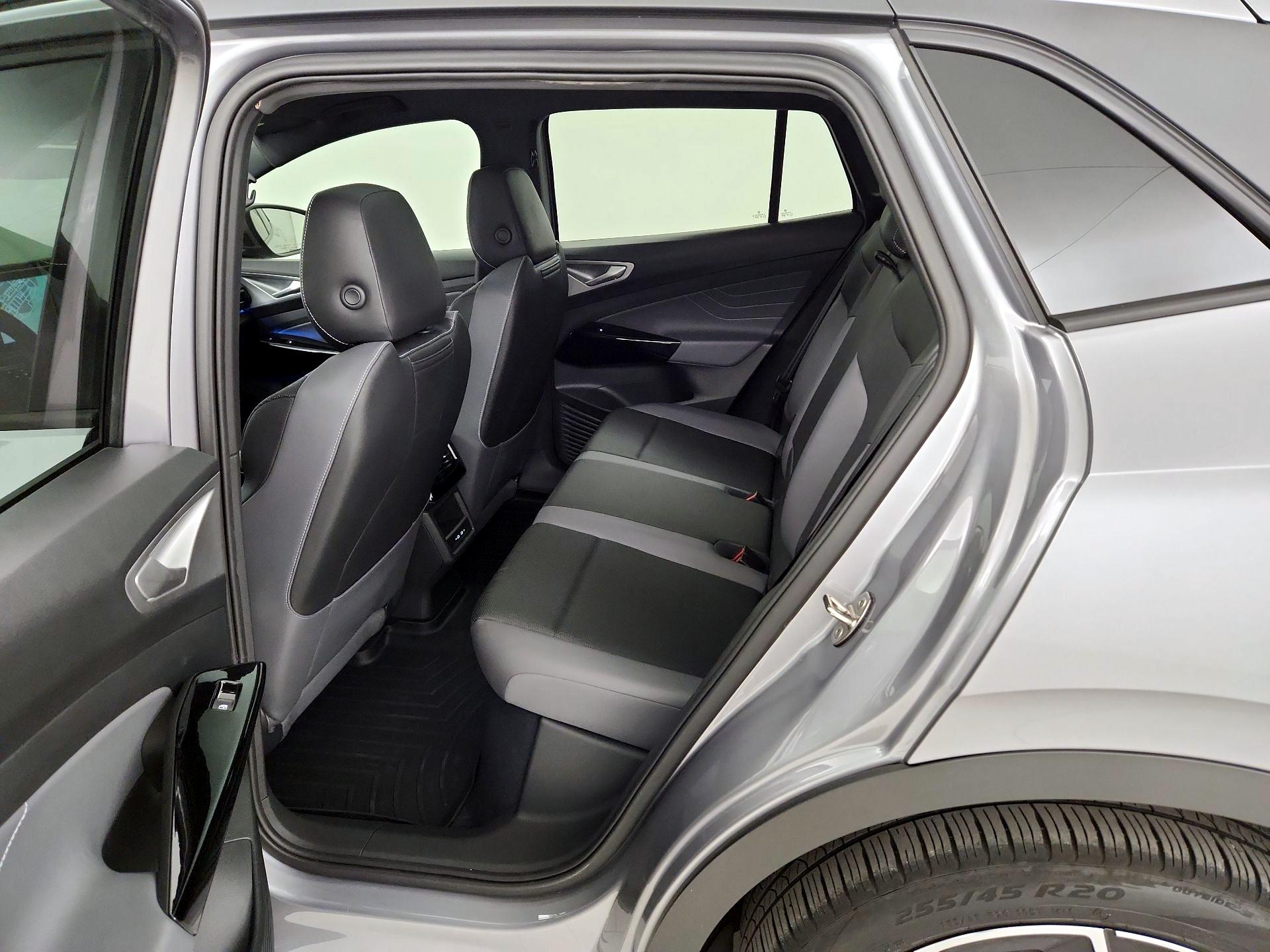 Thumbnail: 2023 Volkswagen ID.4 - 19