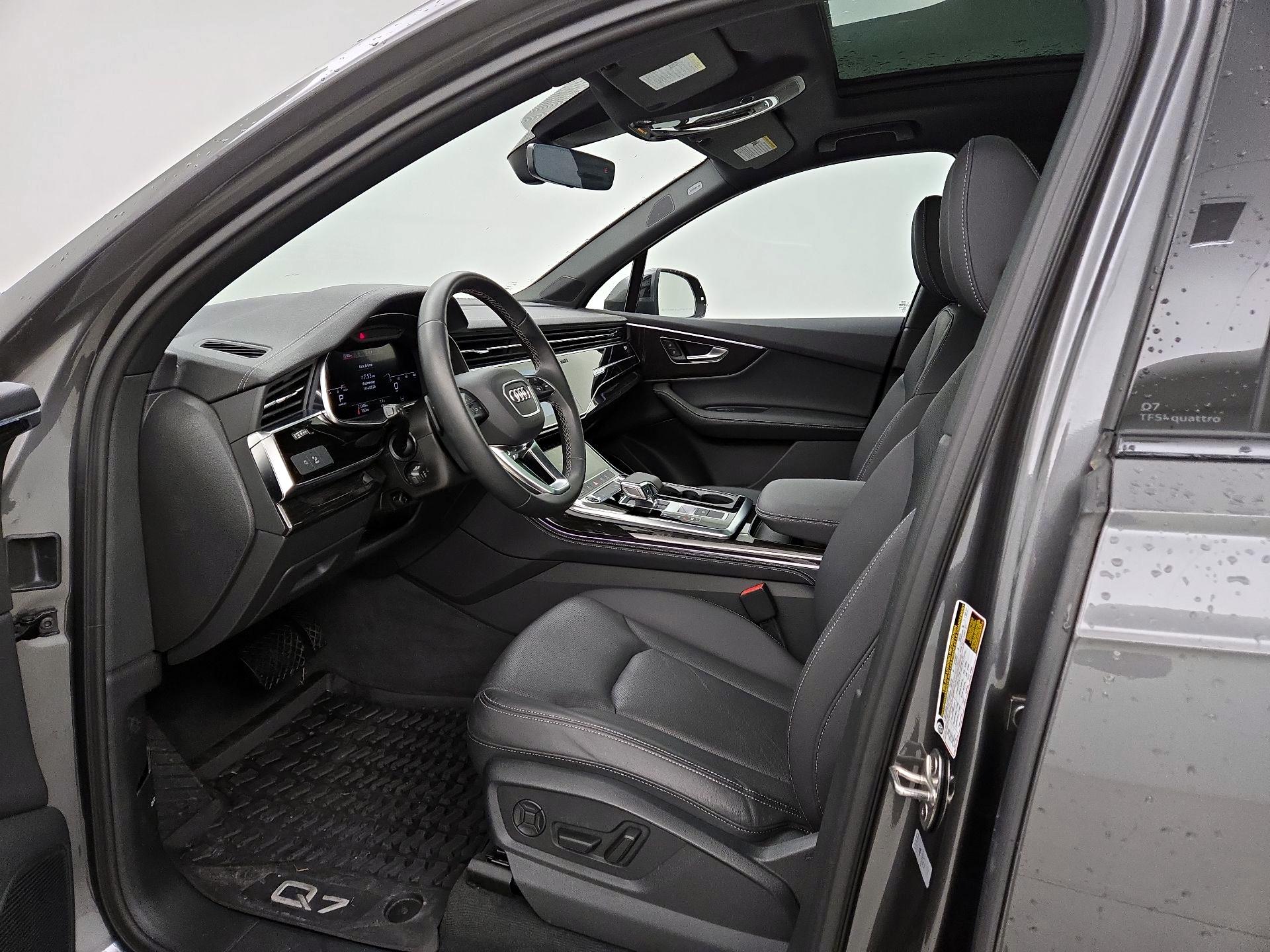 Thumbnail: 2025 Audi Q7 - 11