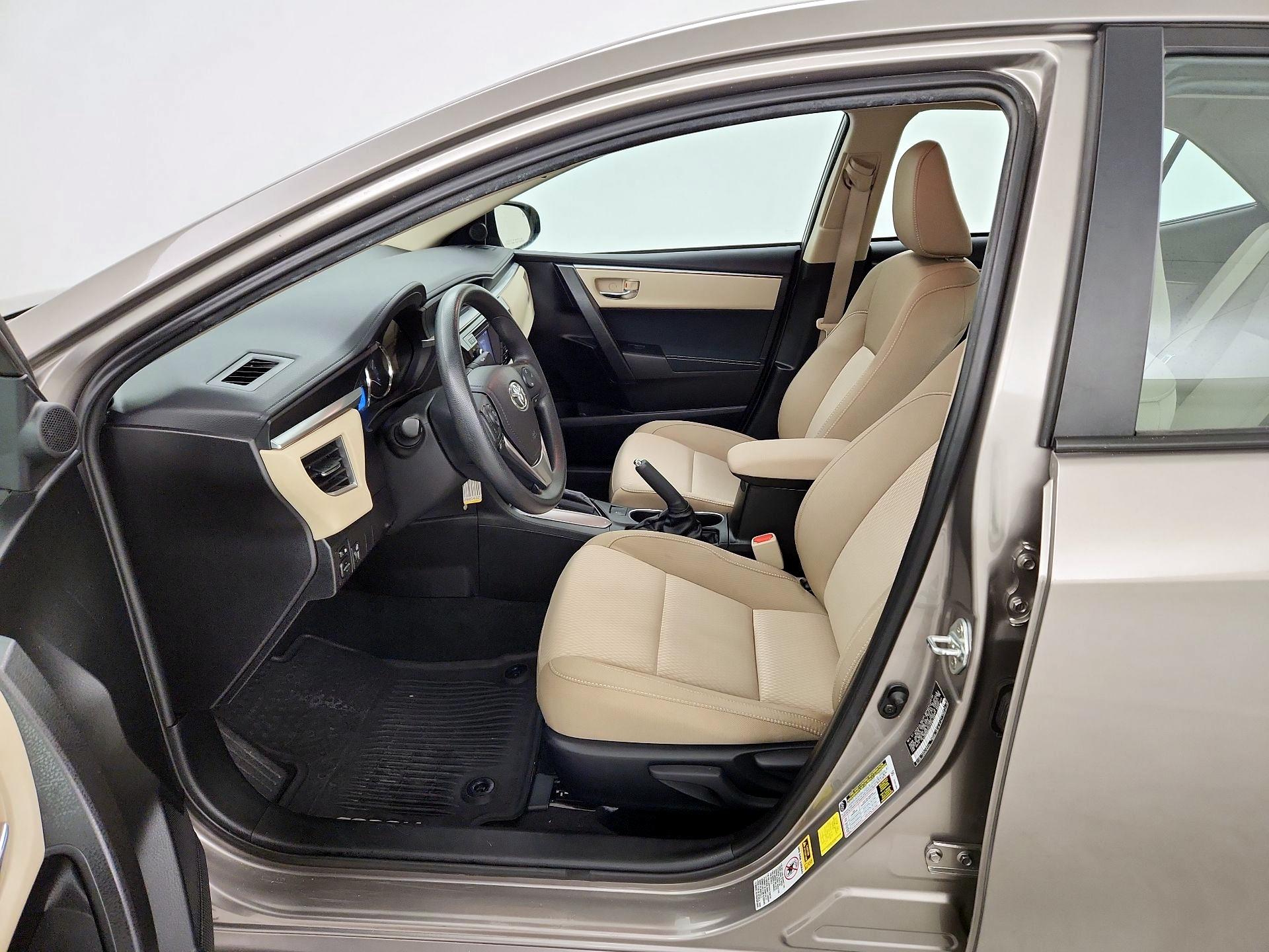 Thumbnail: 2015 Toyota Corolla - 9