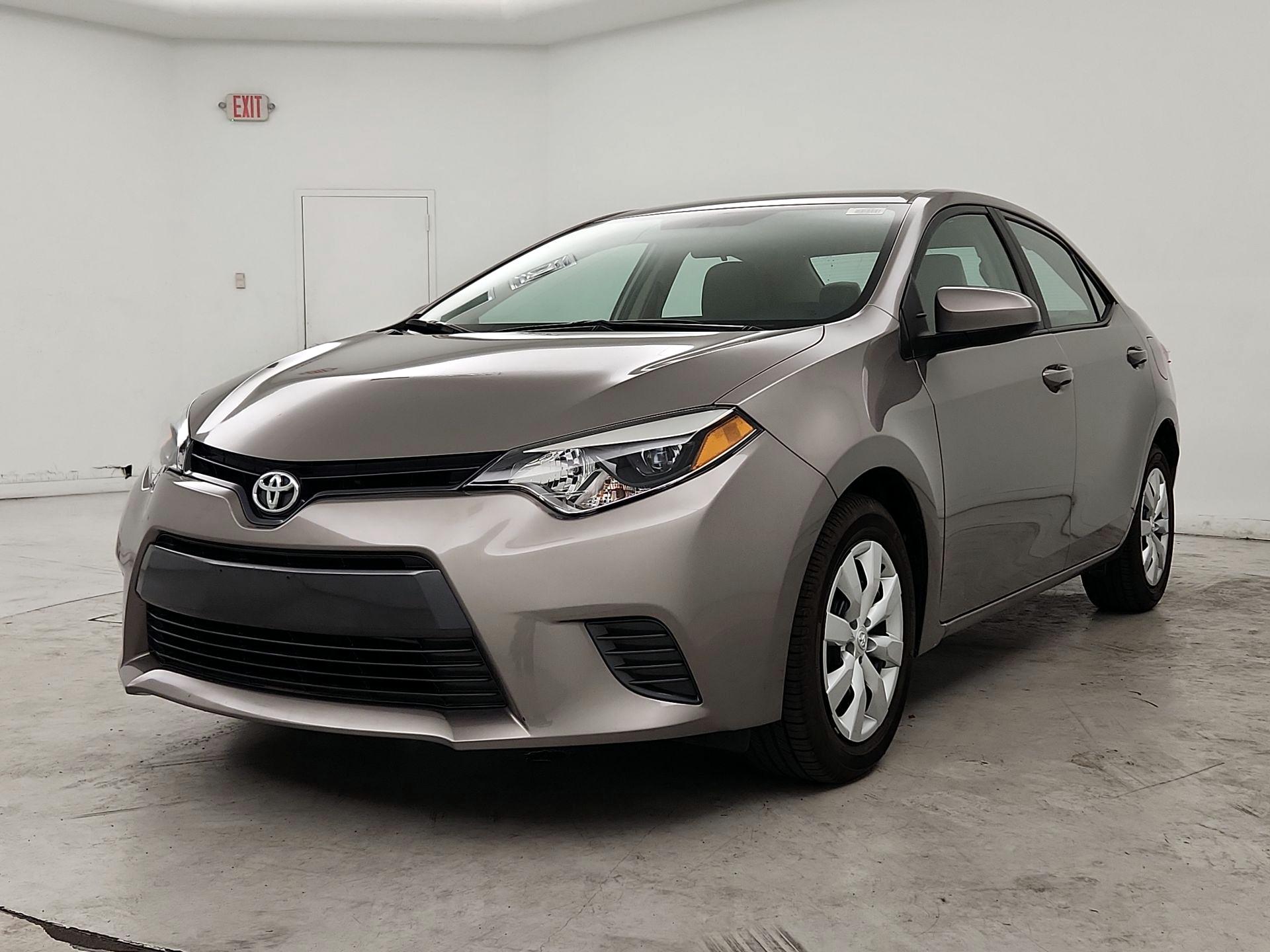 Thumbnail: 2015 Toyota Corolla - 3