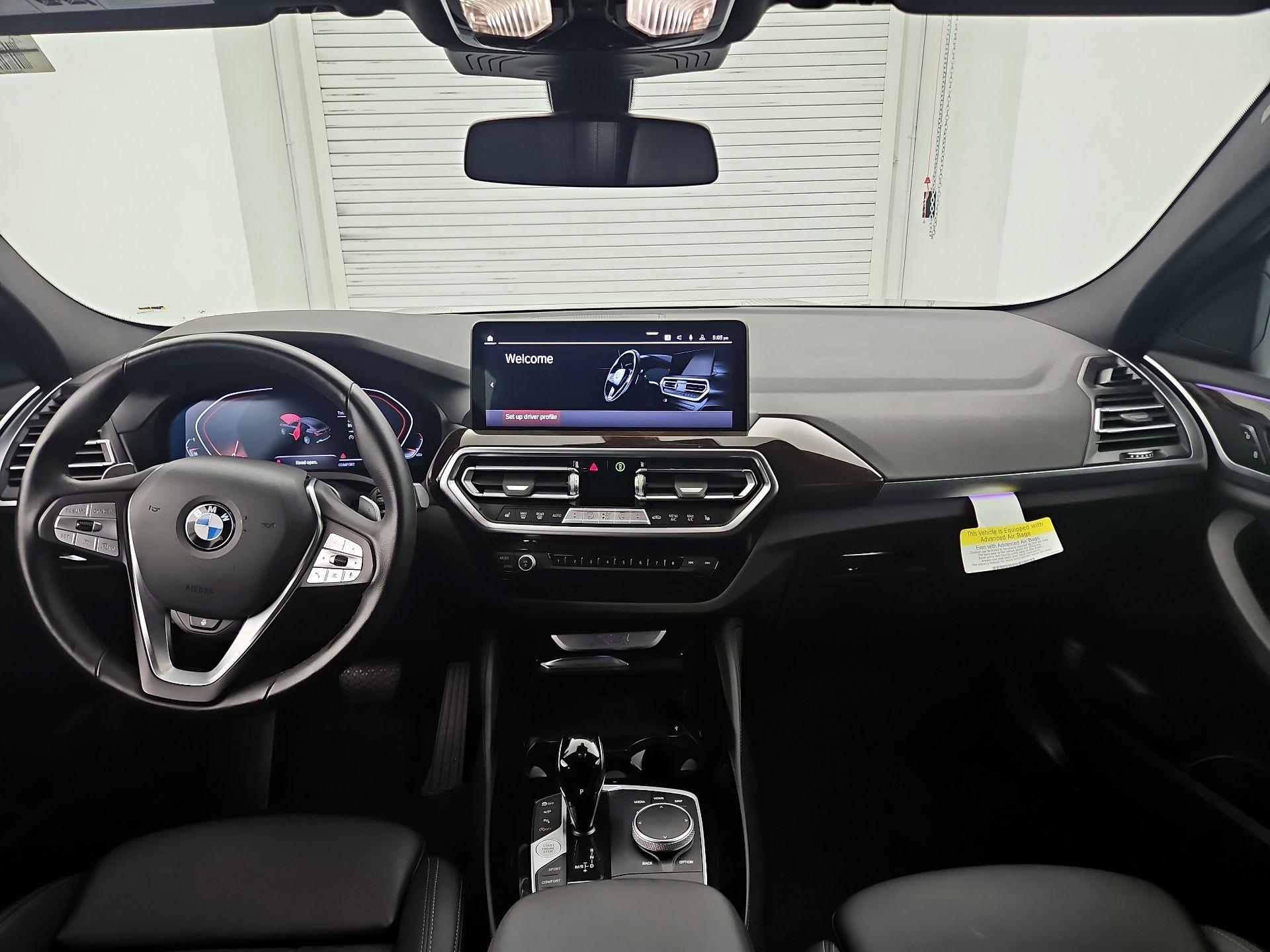 Thumbnail: 2025 BMW X4 - 9