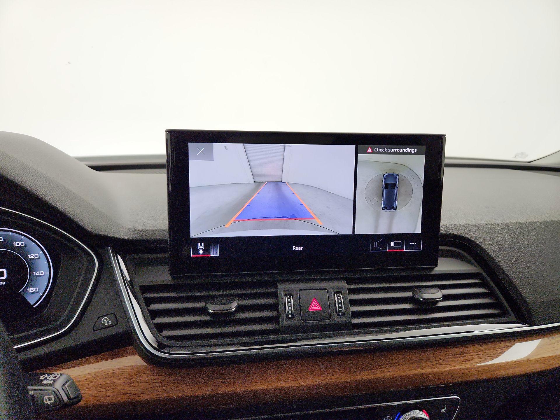 Thumbnail: 2021 Audi Q5 - 12