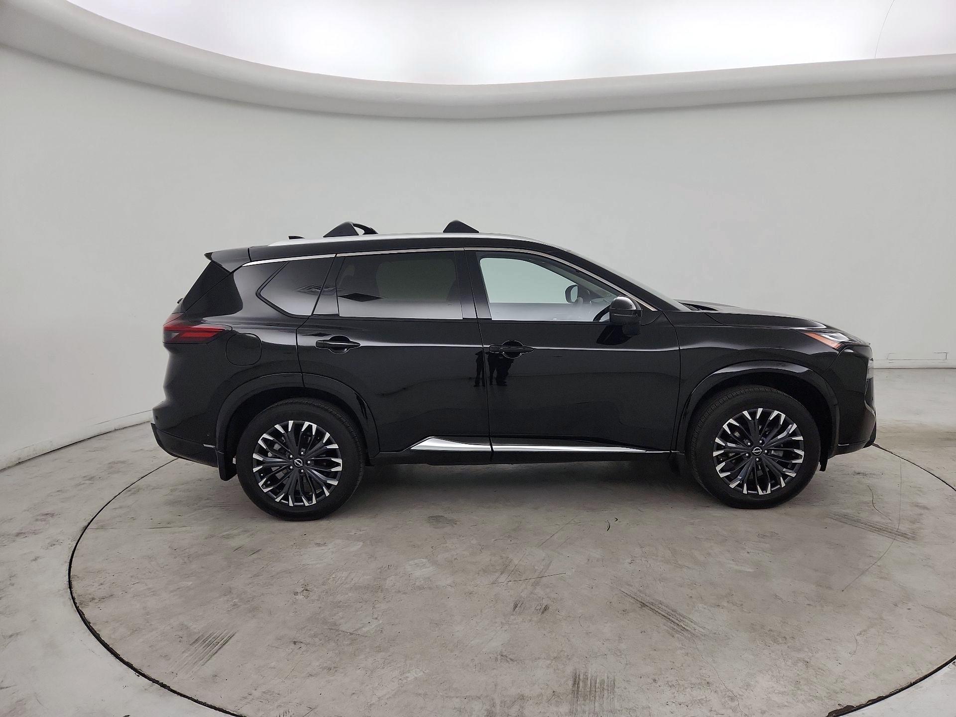 Thumbnail: 2025 Nissan Rogue - 4