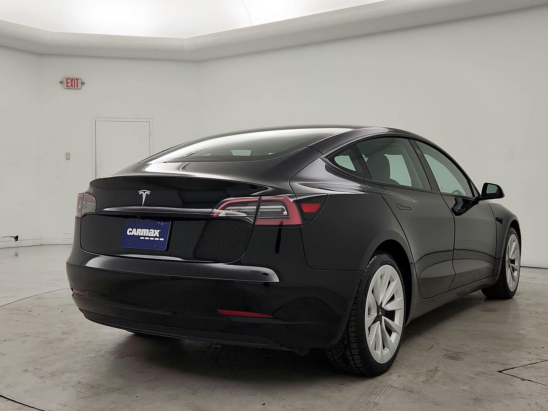 Thumbnail: 2023 Tesla Model 3 - 5