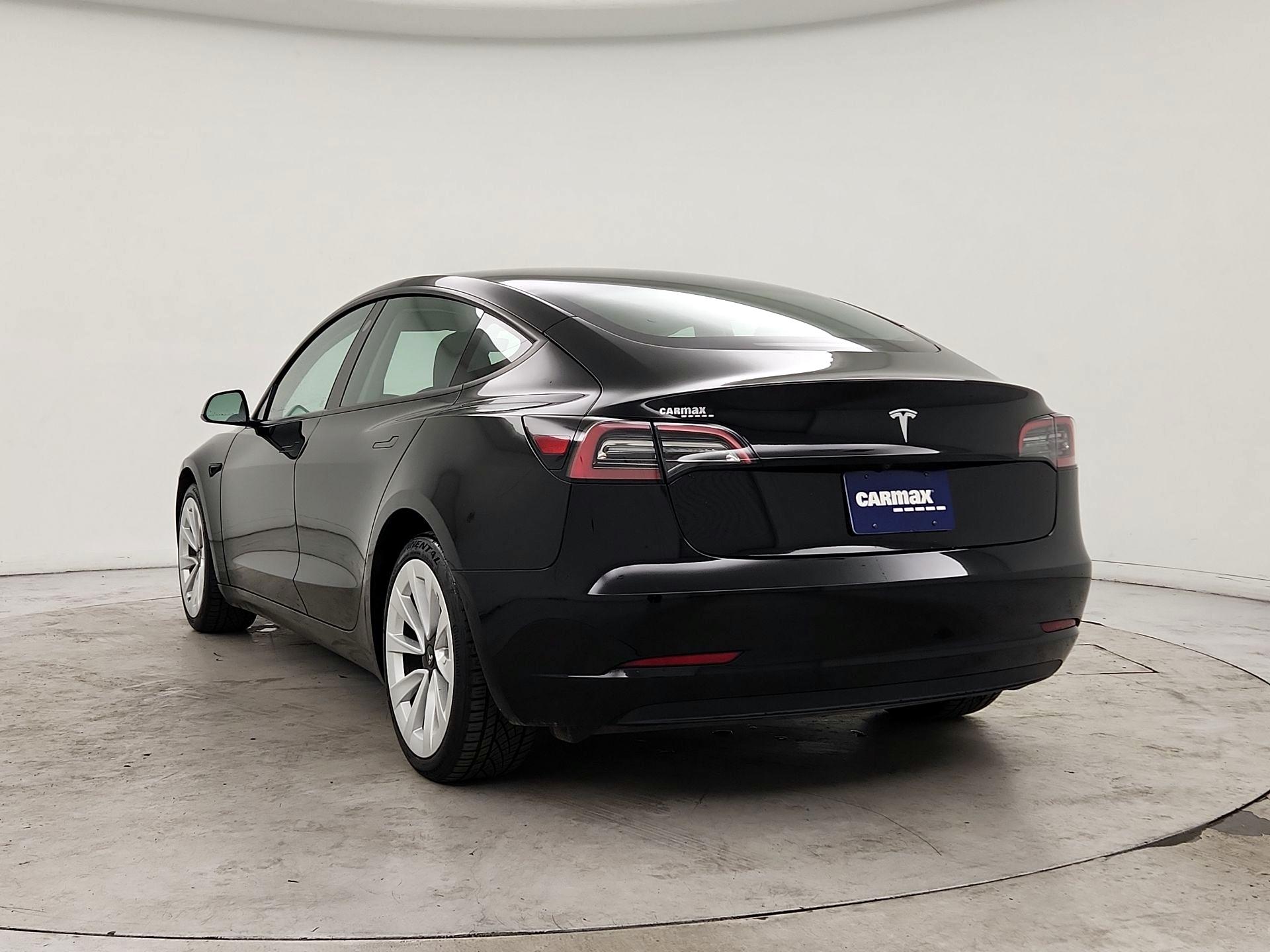 Thumbnail: 2023 Tesla Model 3 - 7