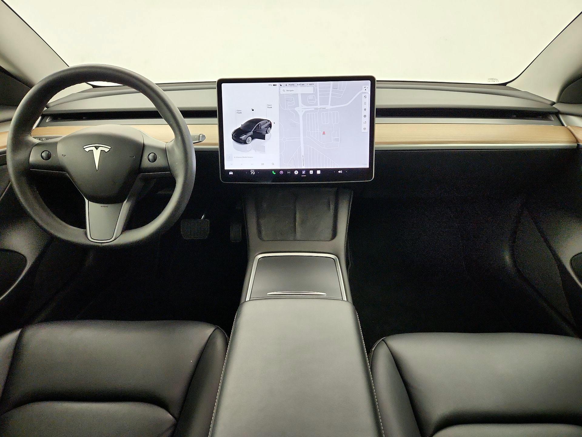 Thumbnail: 2023 Tesla Model 3 - 8