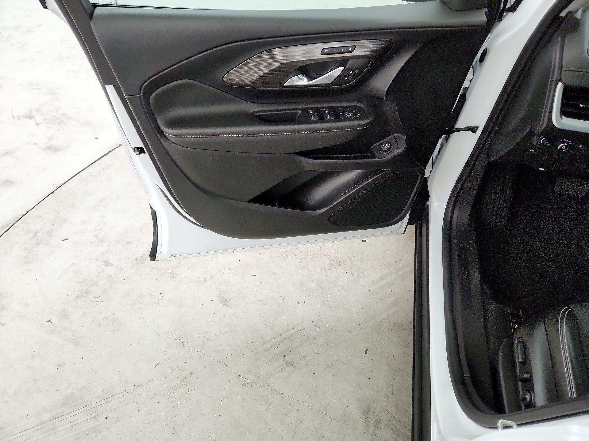 Thumbnail: 2024 GMC Terrain - 10