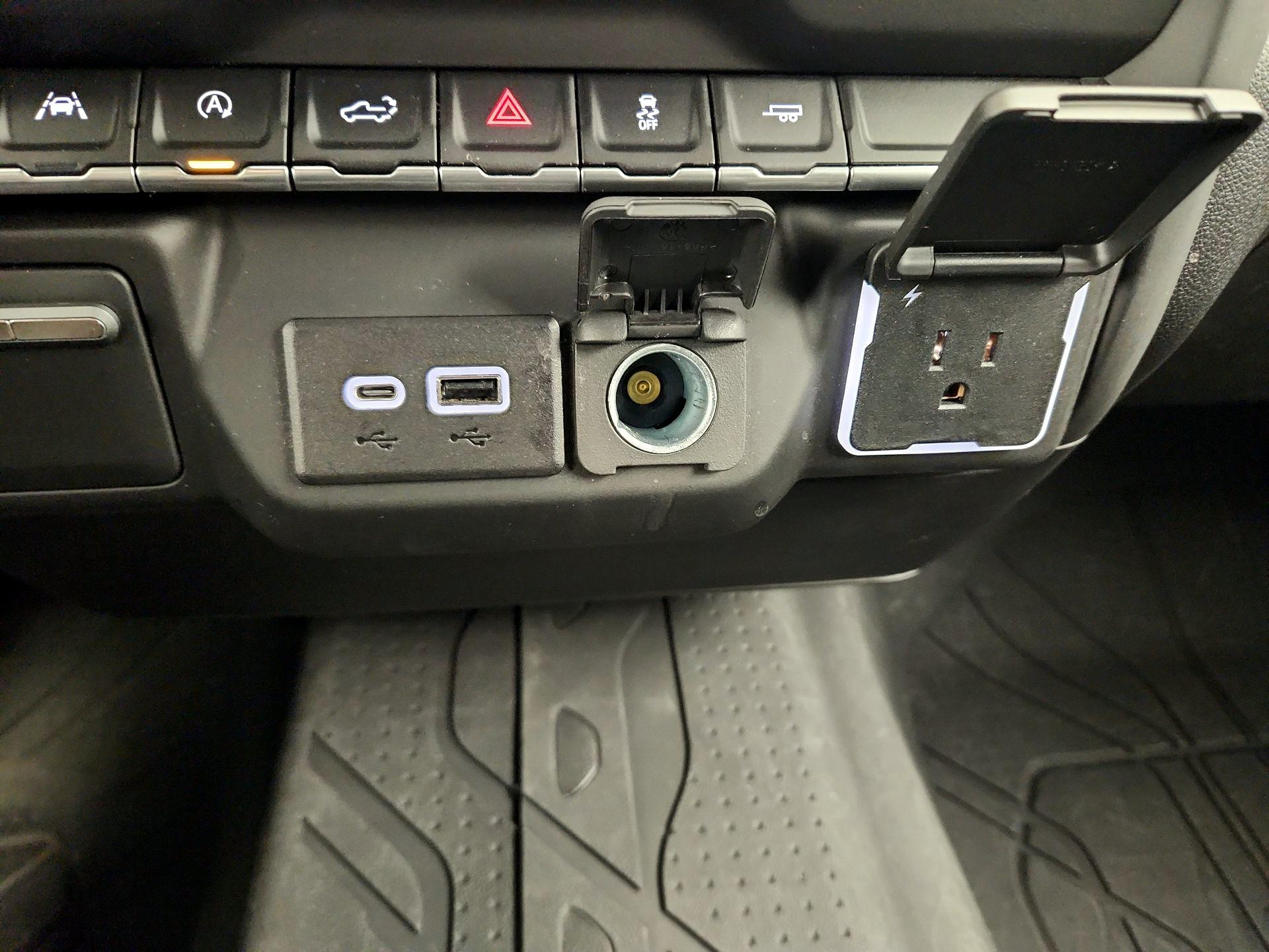 Thumbnail: 2022 Chevrolet Silverado 1500 - 16