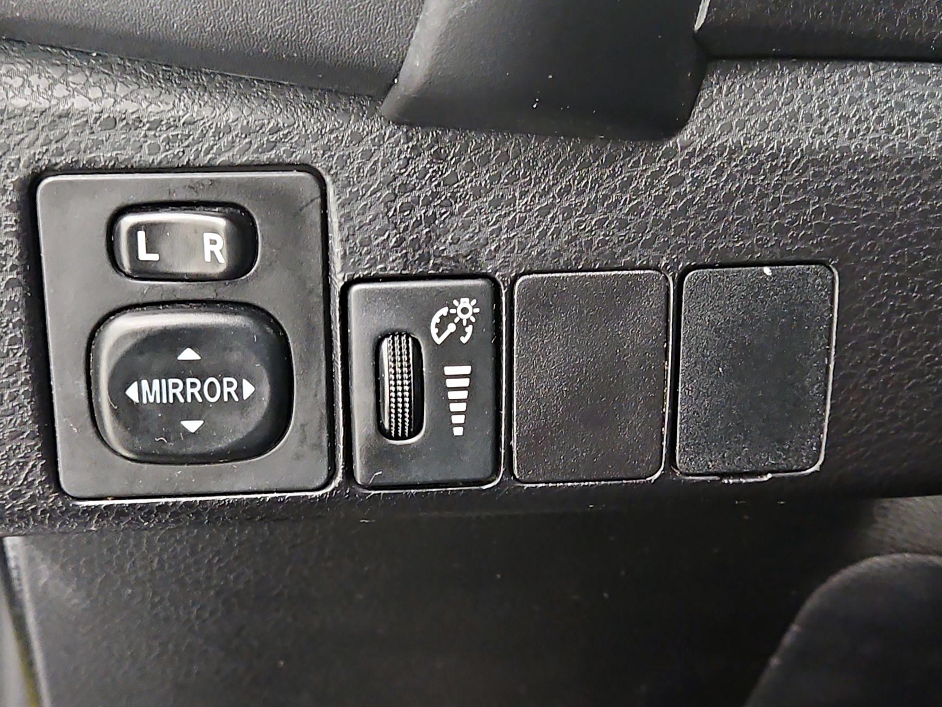 Thumbnail: 2017 Toyota Corolla - 13