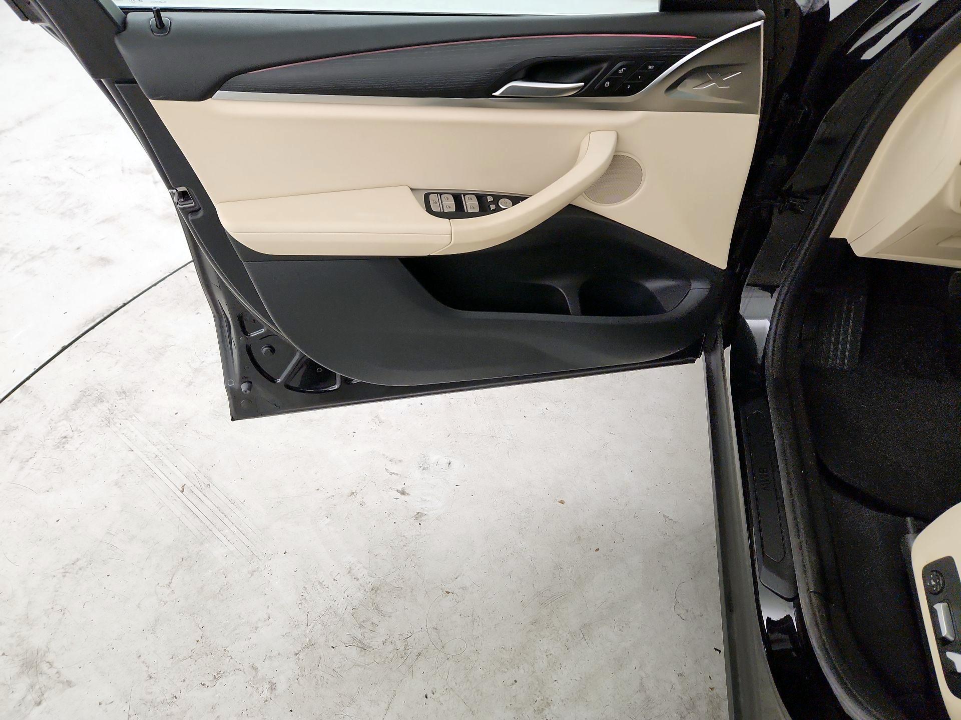 Thumbnail: 2022 BMW X3 - 10