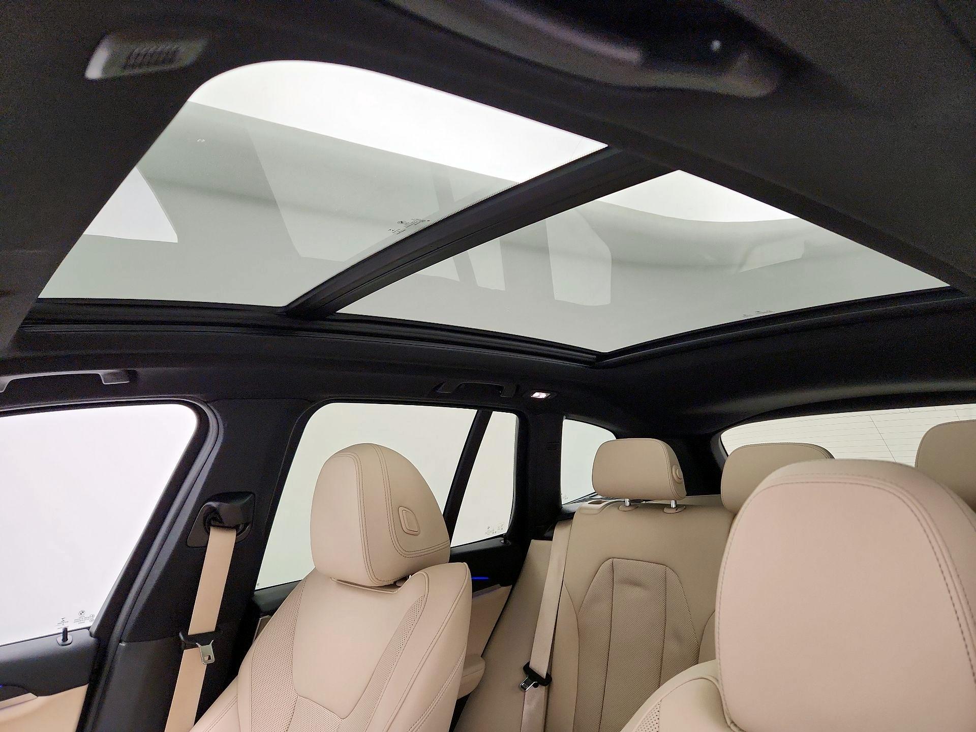 Thumbnail: 2022 BMW X3 - 18