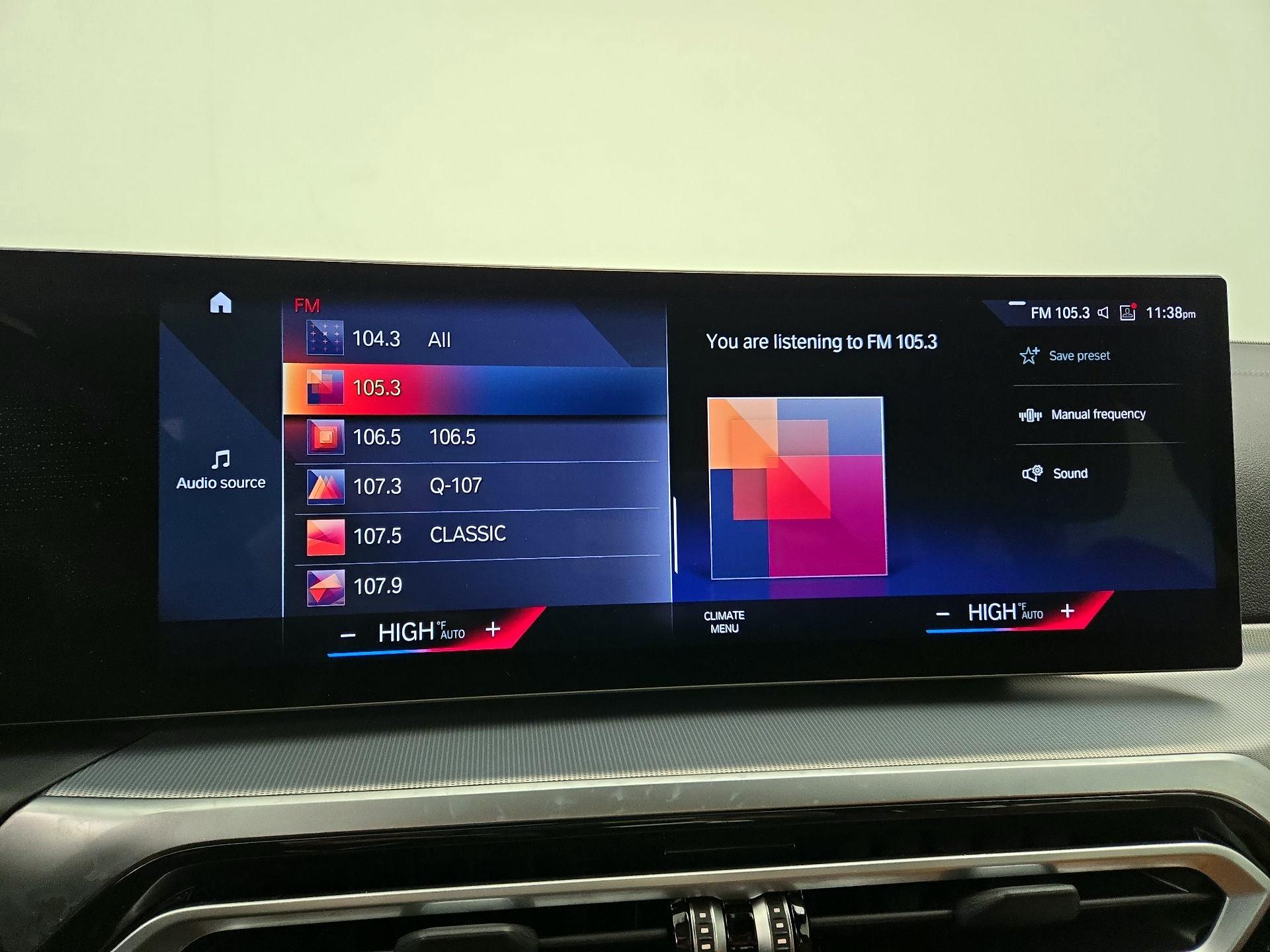 Thumbnail: 2023 BMW i4 - 16