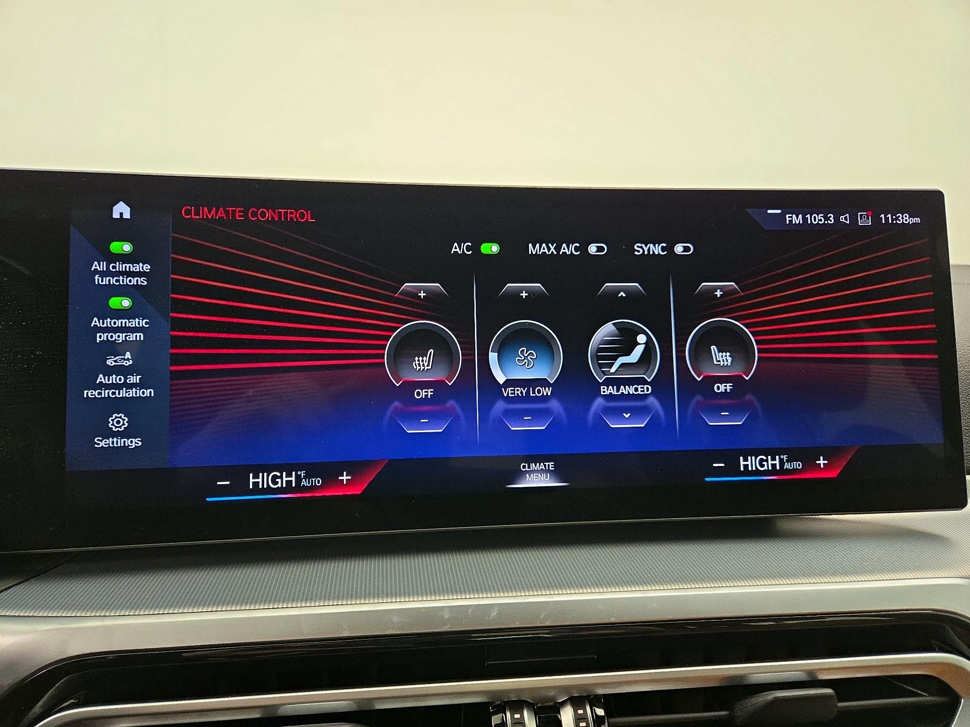 Thumbnail: 2023 BMW i4 - 17