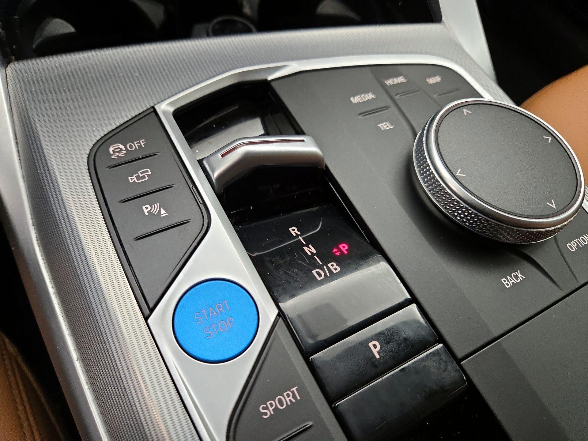 Thumbnail: 2023 BMW i4 - 18