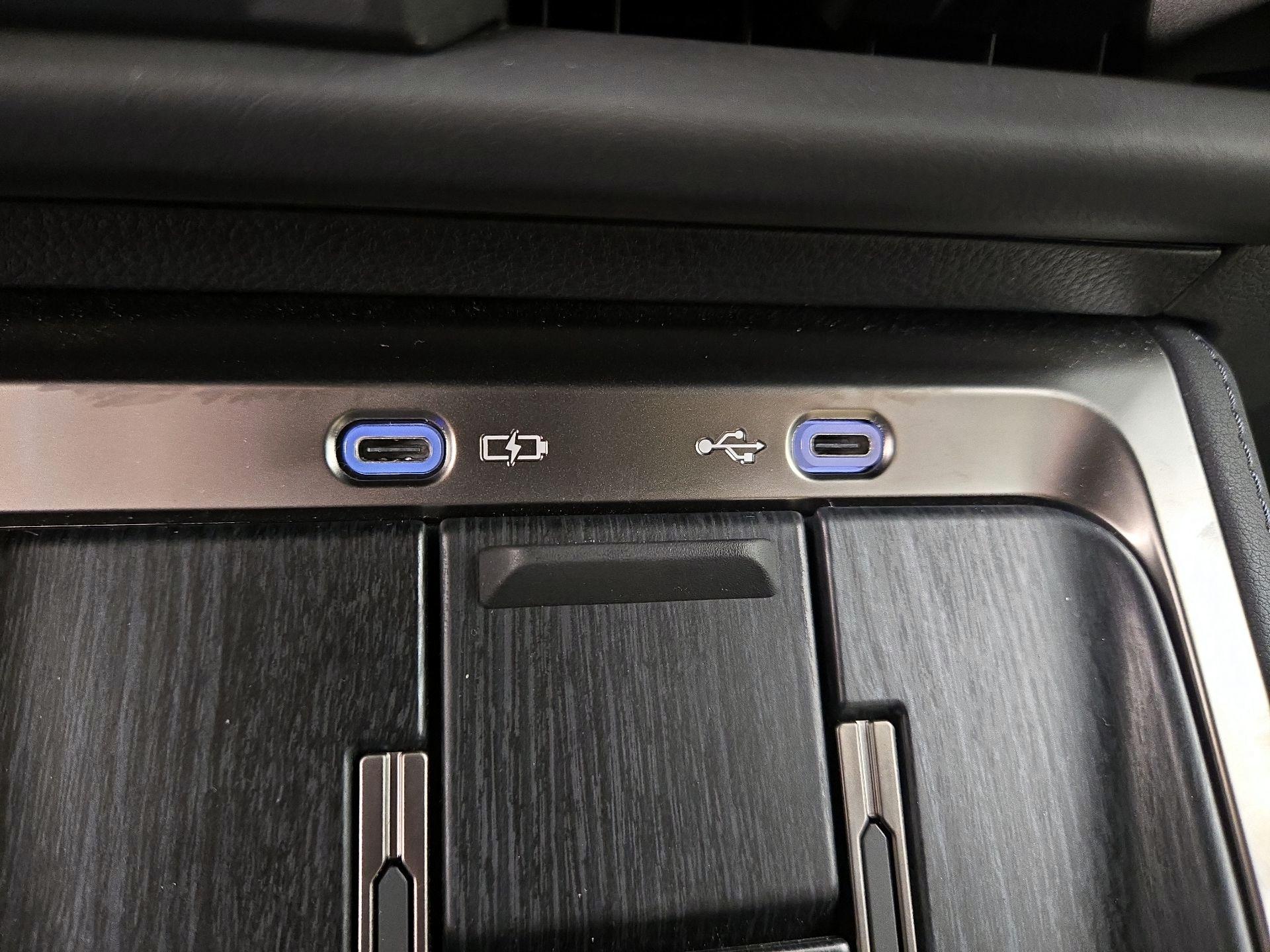 Thumbnail: 2025 Lexus GX - 18