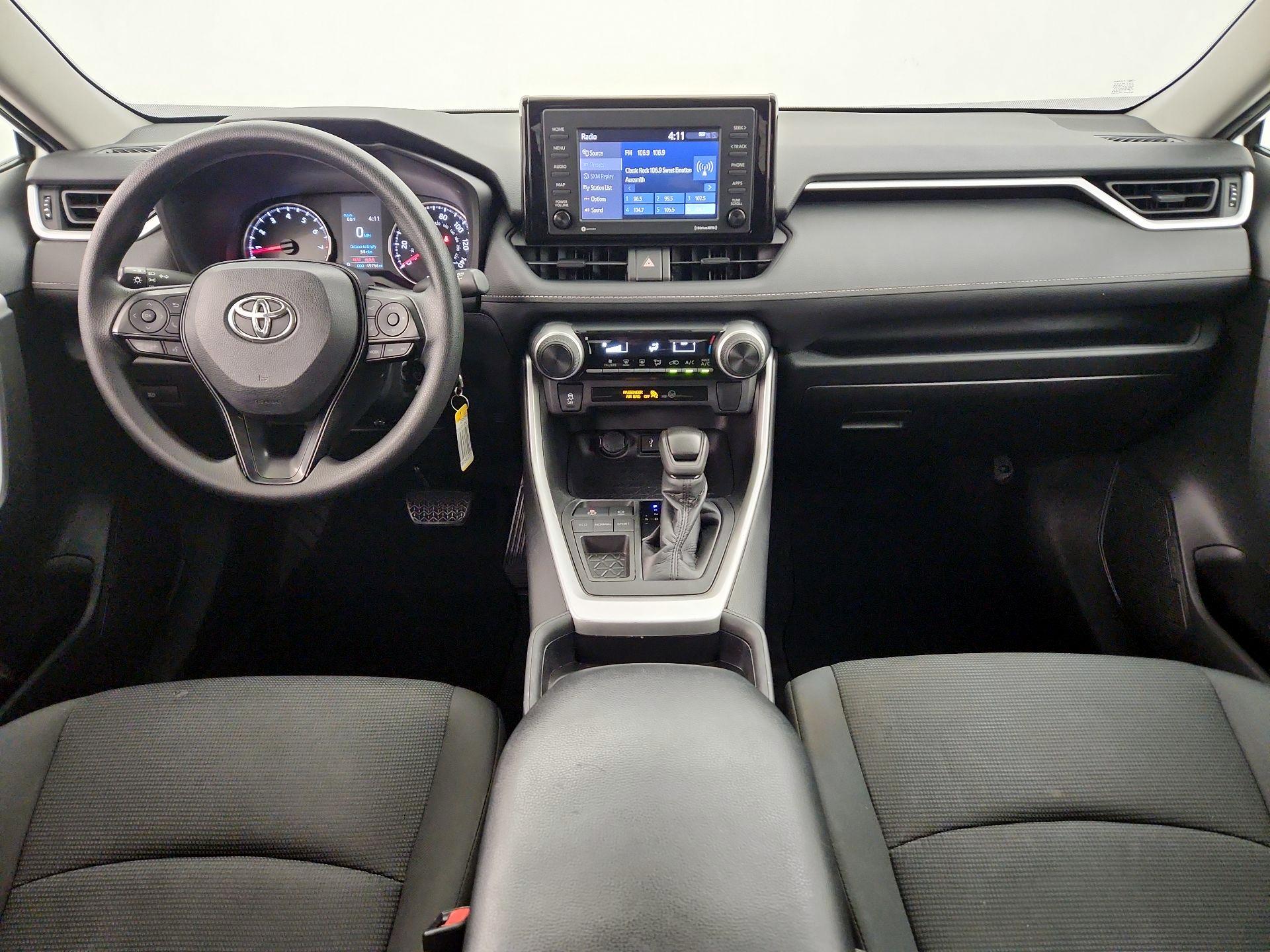 Thumbnail: 2021 Toyota RAV4 - 9