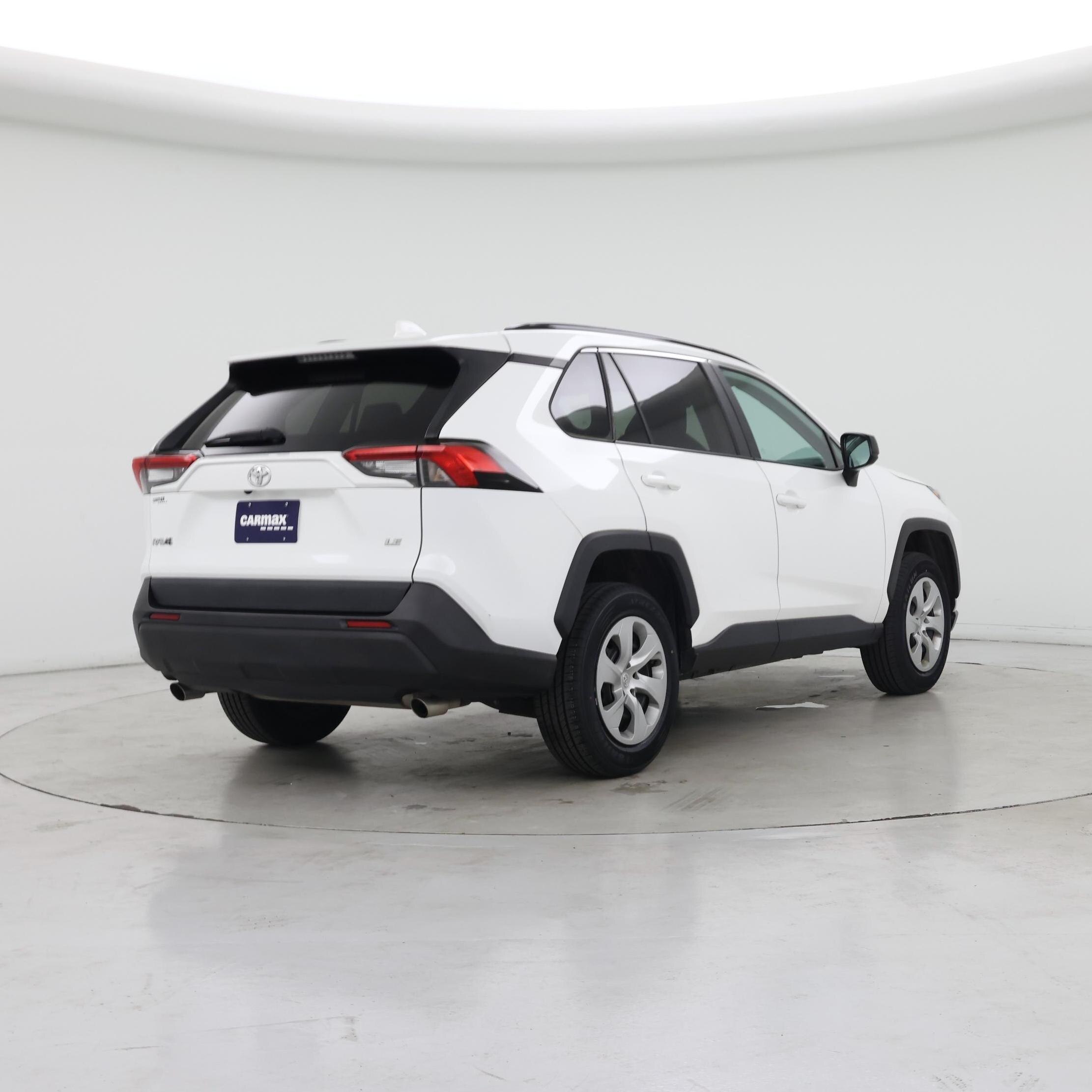 Thumbnail: 2021 Toyota RAV4 - 8