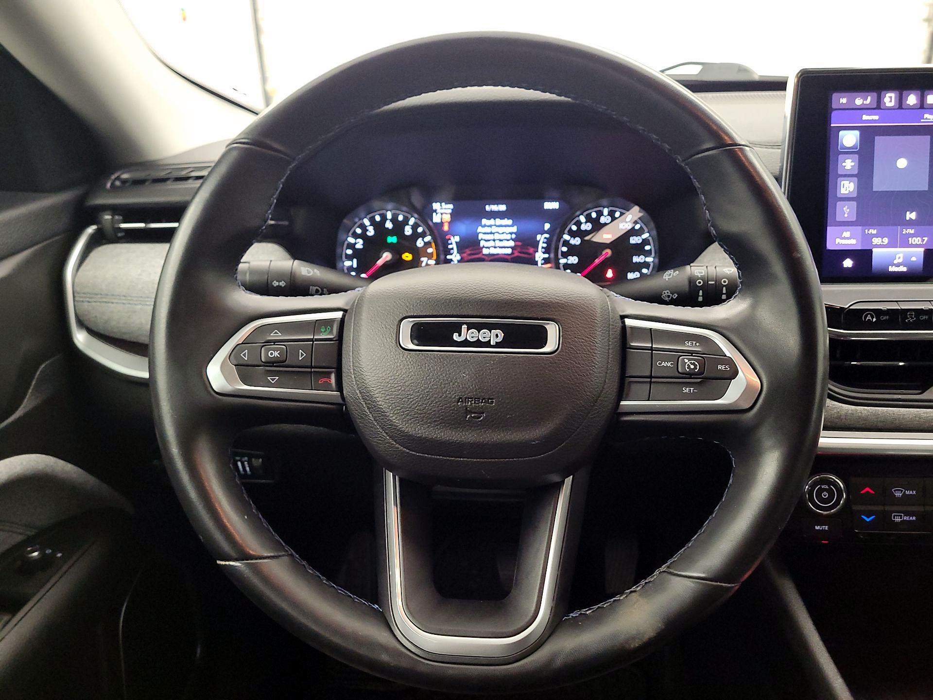 Thumbnail: 2022 Jeep Compass - 10