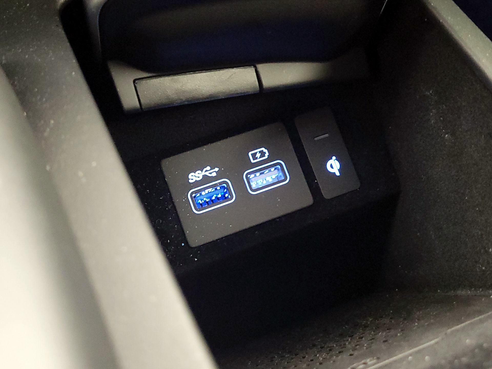 Thumbnail: 2025 Genesis GV70 - 18