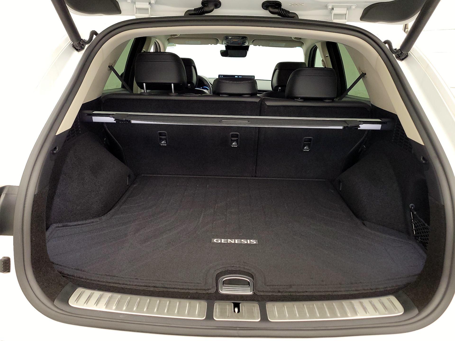 Thumbnail: 2025 Genesis GV70 - 20