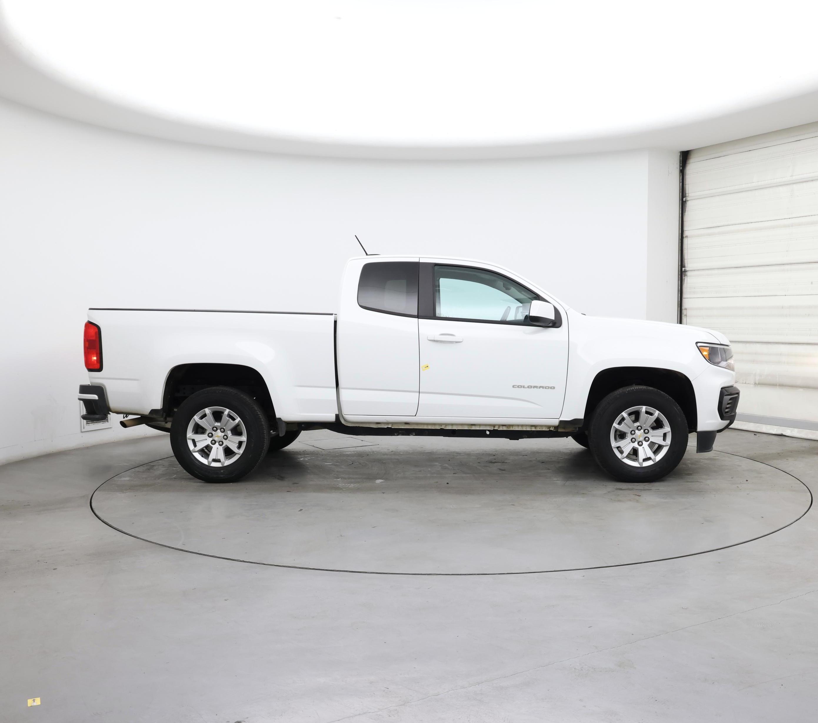 Thumbnail: 2022 Chevrolet Colorado - 7