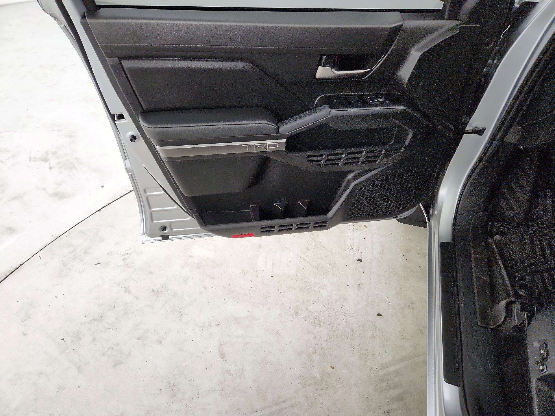 Thumbnail: 2025 Toyota Tacoma - 10