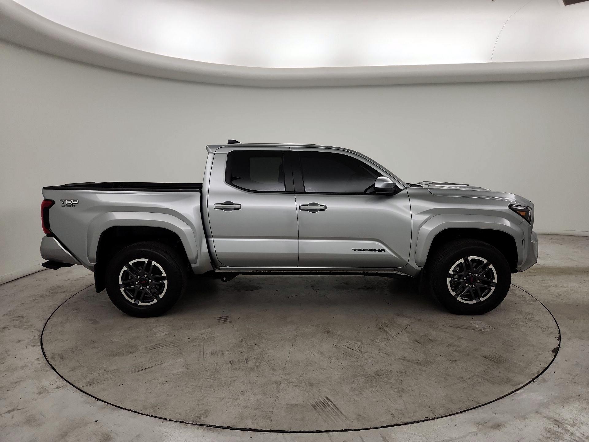 Thumbnail: 2025 Toyota Tacoma - 4