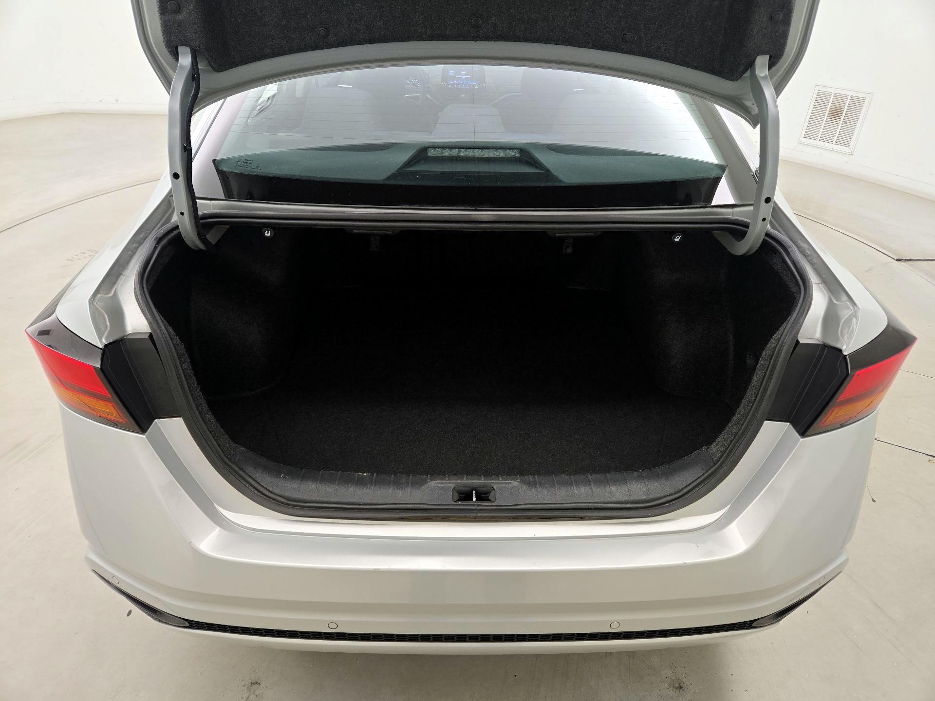 Thumbnail: 2023 Nissan Altima - 20