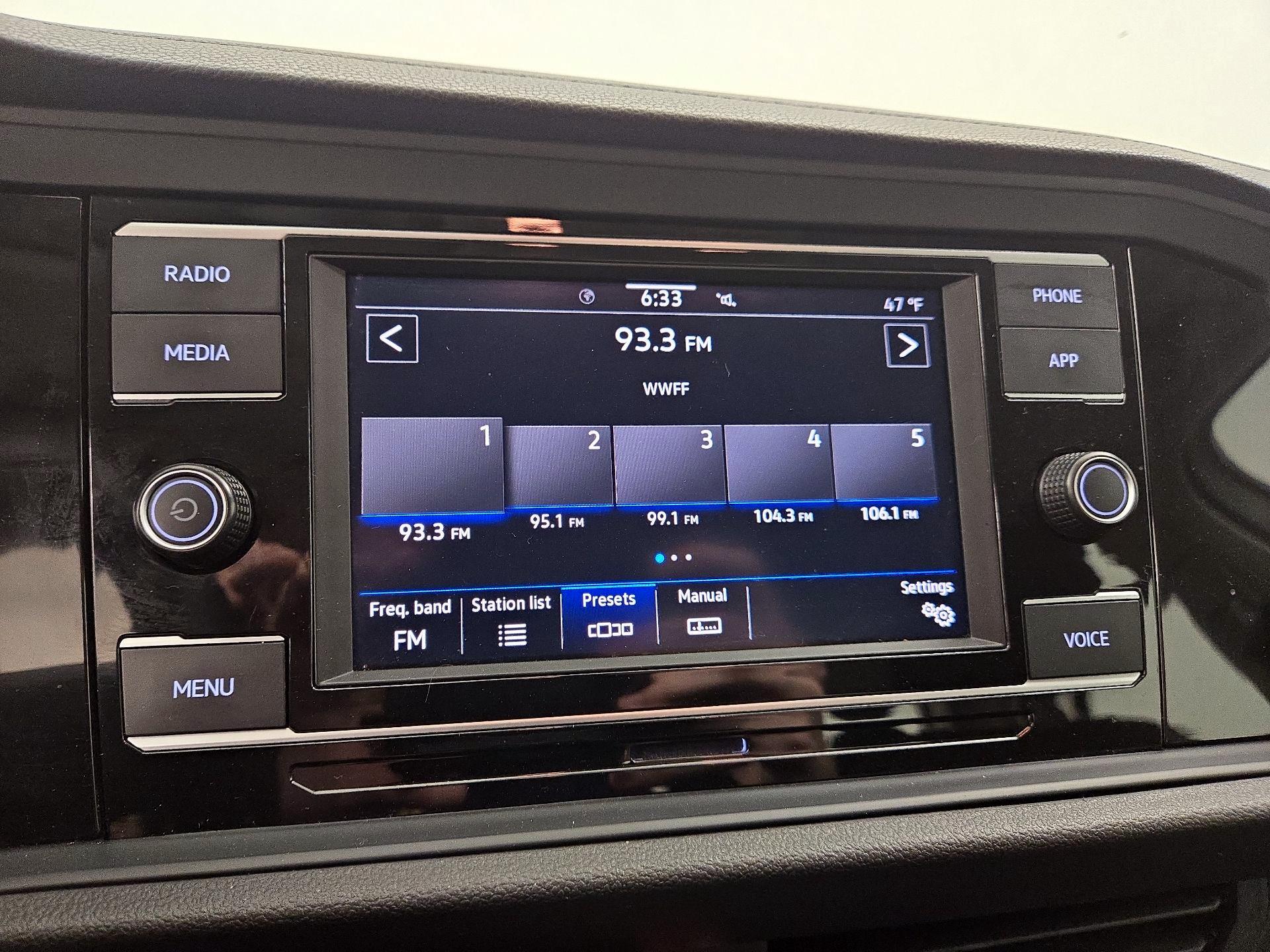 Thumbnail: 2024 Volkswagen Jetta - 15