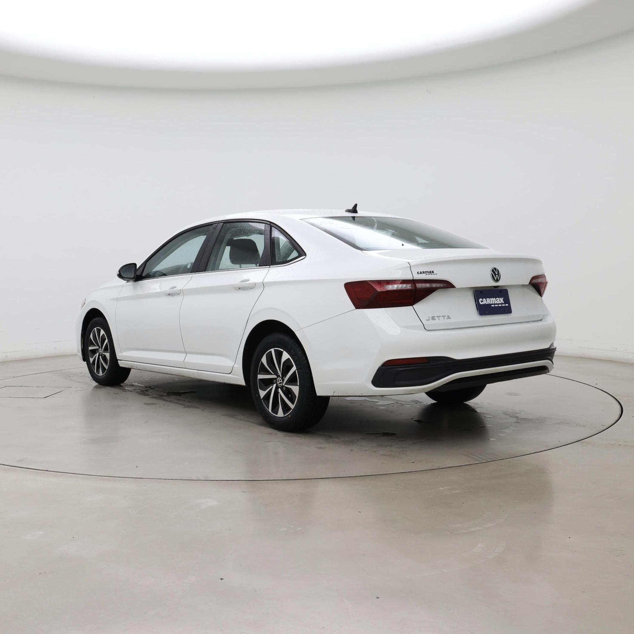 Thumbnail: 2024 Volkswagen Jetta - 2