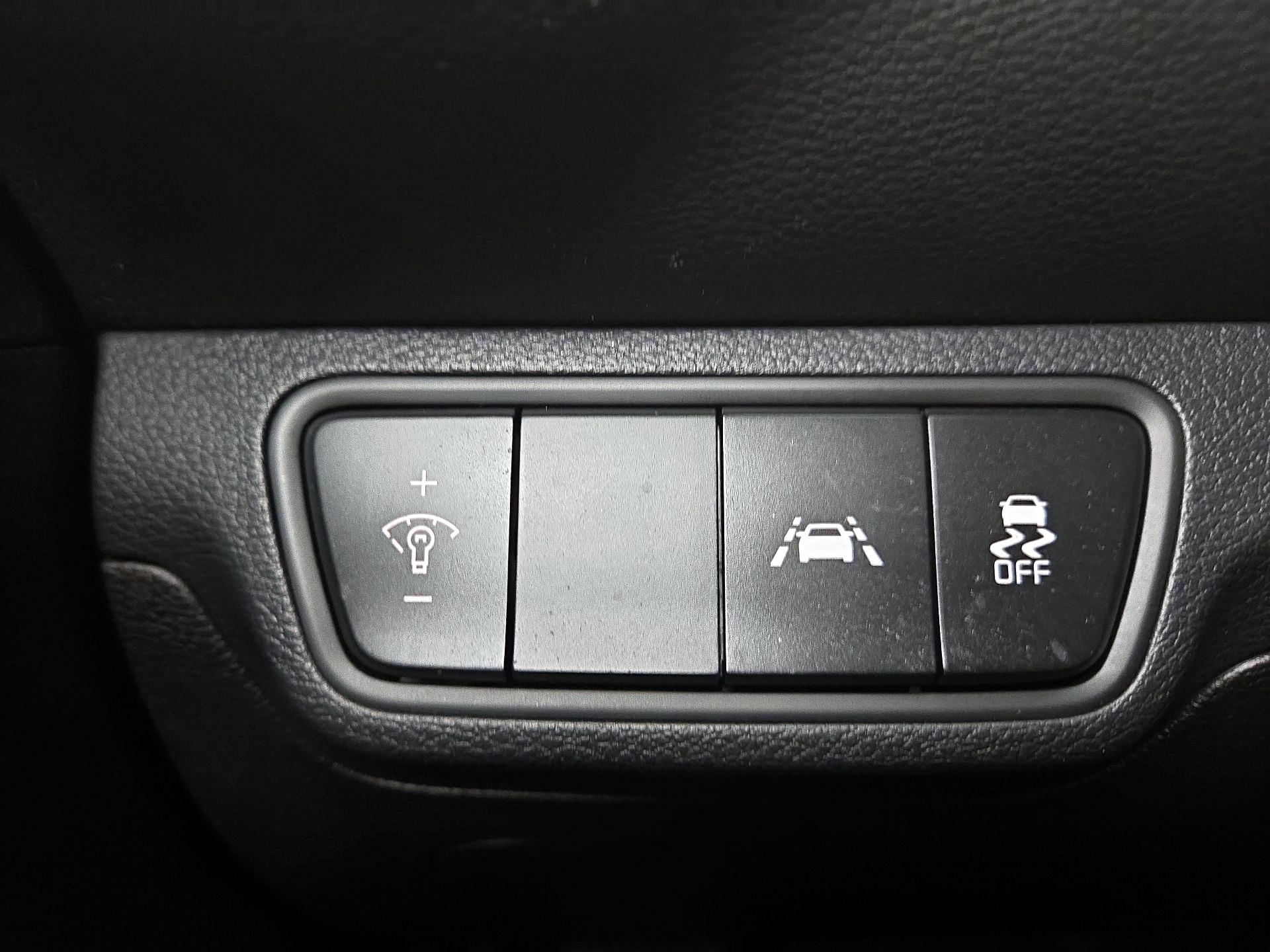 Thumbnail: 2021 Kia Forte - 13