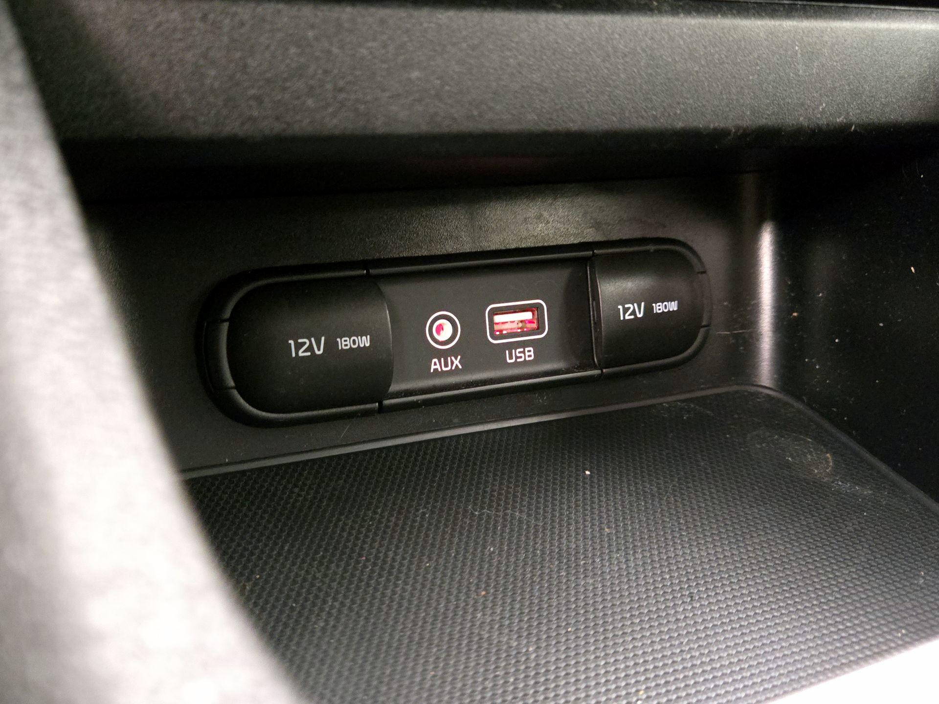 Thumbnail: 2021 Kia Forte - 18