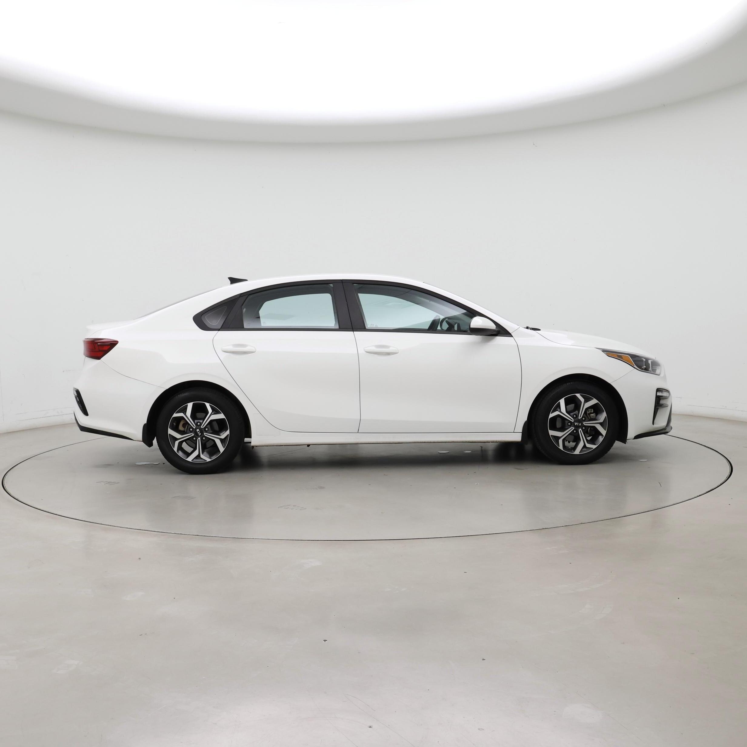 Thumbnail: 2021 Kia Forte - 7