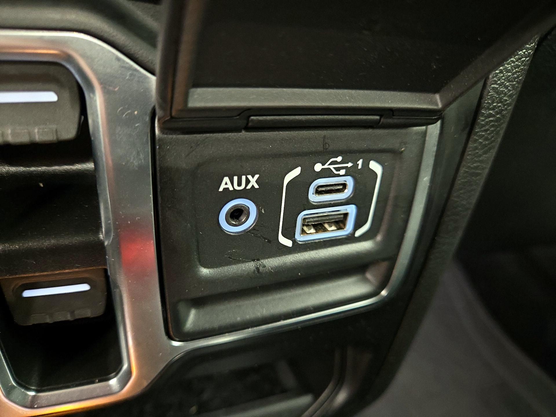 Thumbnail: 2022 Jeep Gladiator - 19