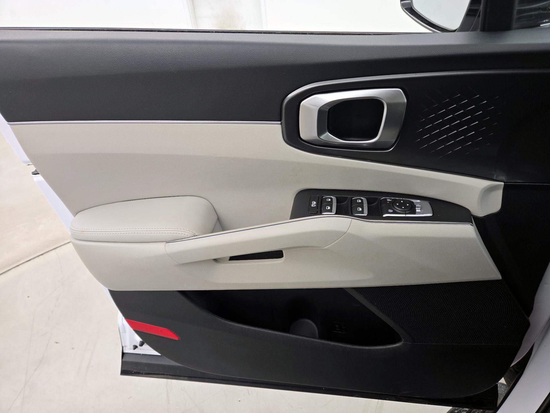 Thumbnail: 2024 Kia Sorento - 12