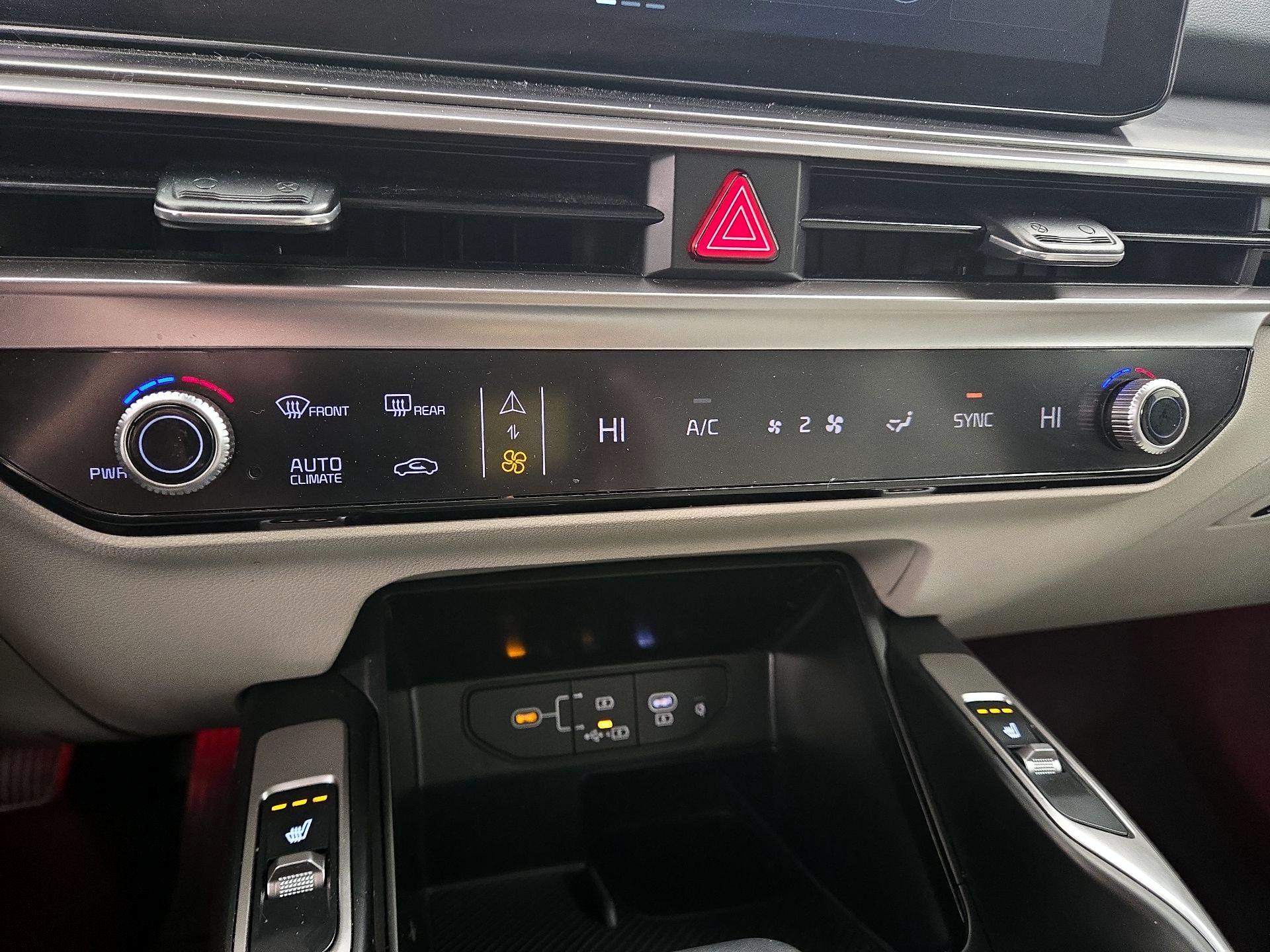 Thumbnail: 2024 Kia Sorento - 17