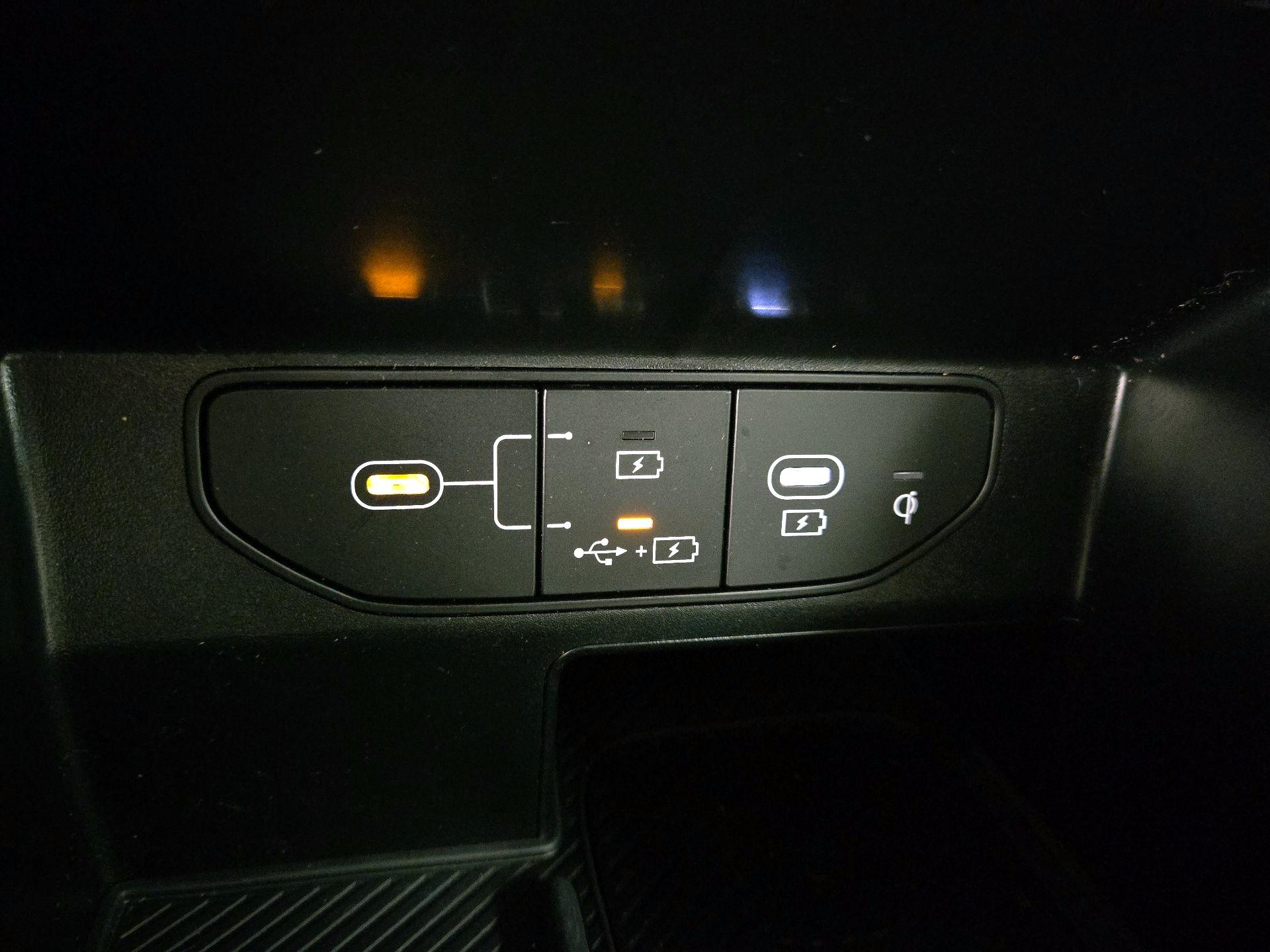 Thumbnail: 2024 Kia Sorento - 19