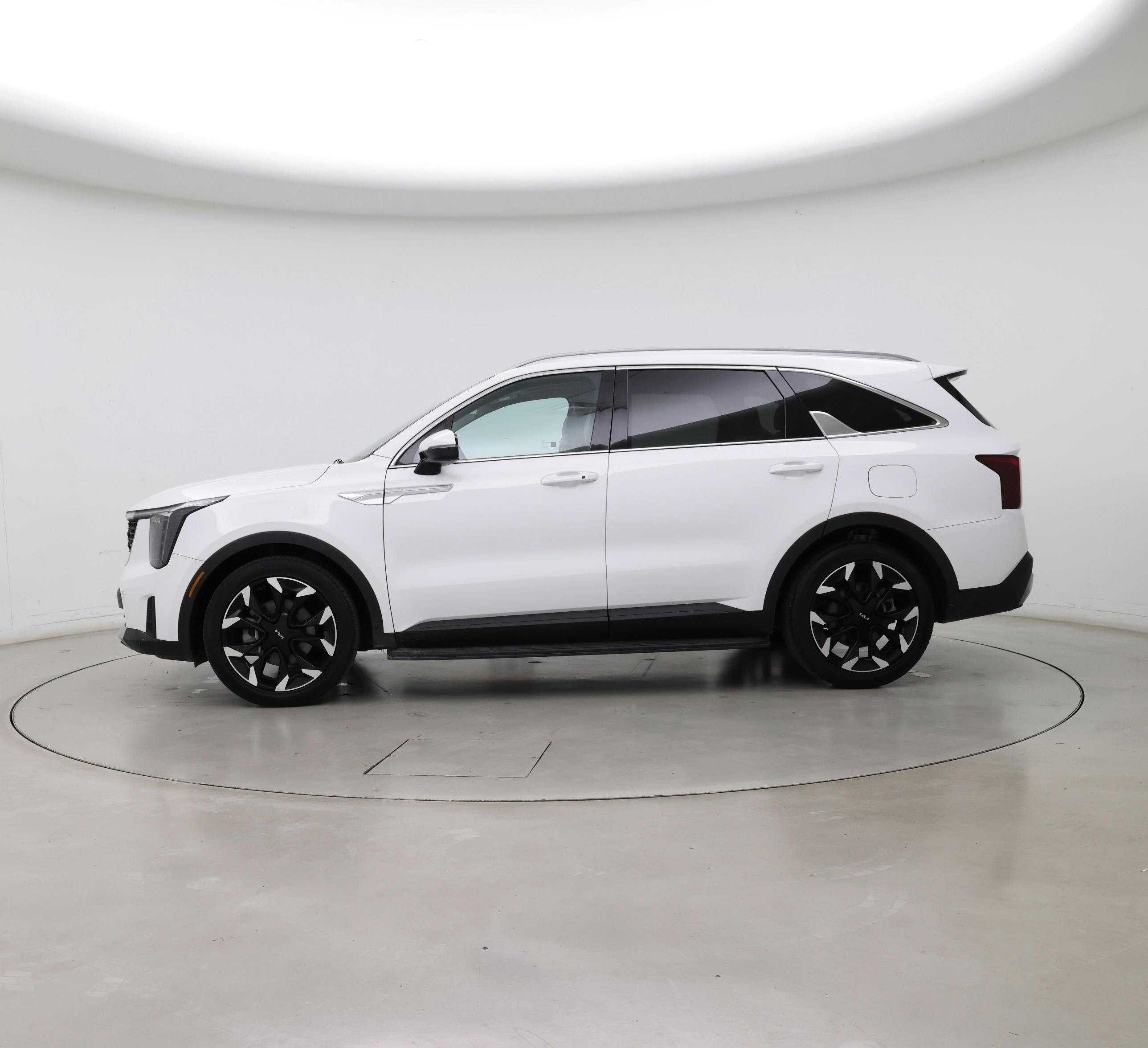 Thumbnail: 2024 Kia Sorento - 3