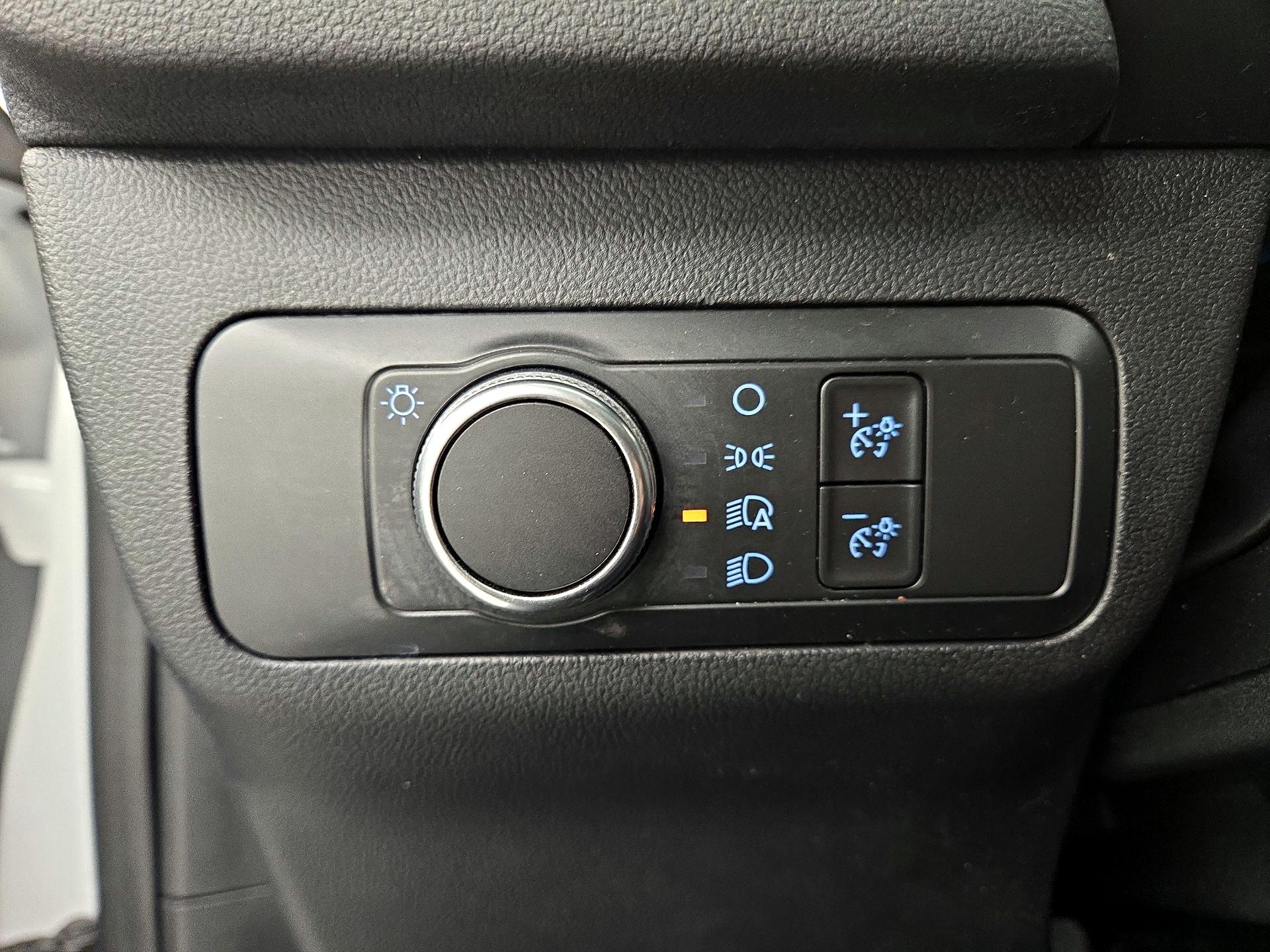 Thumbnail: 2022 Ford Escape - 13