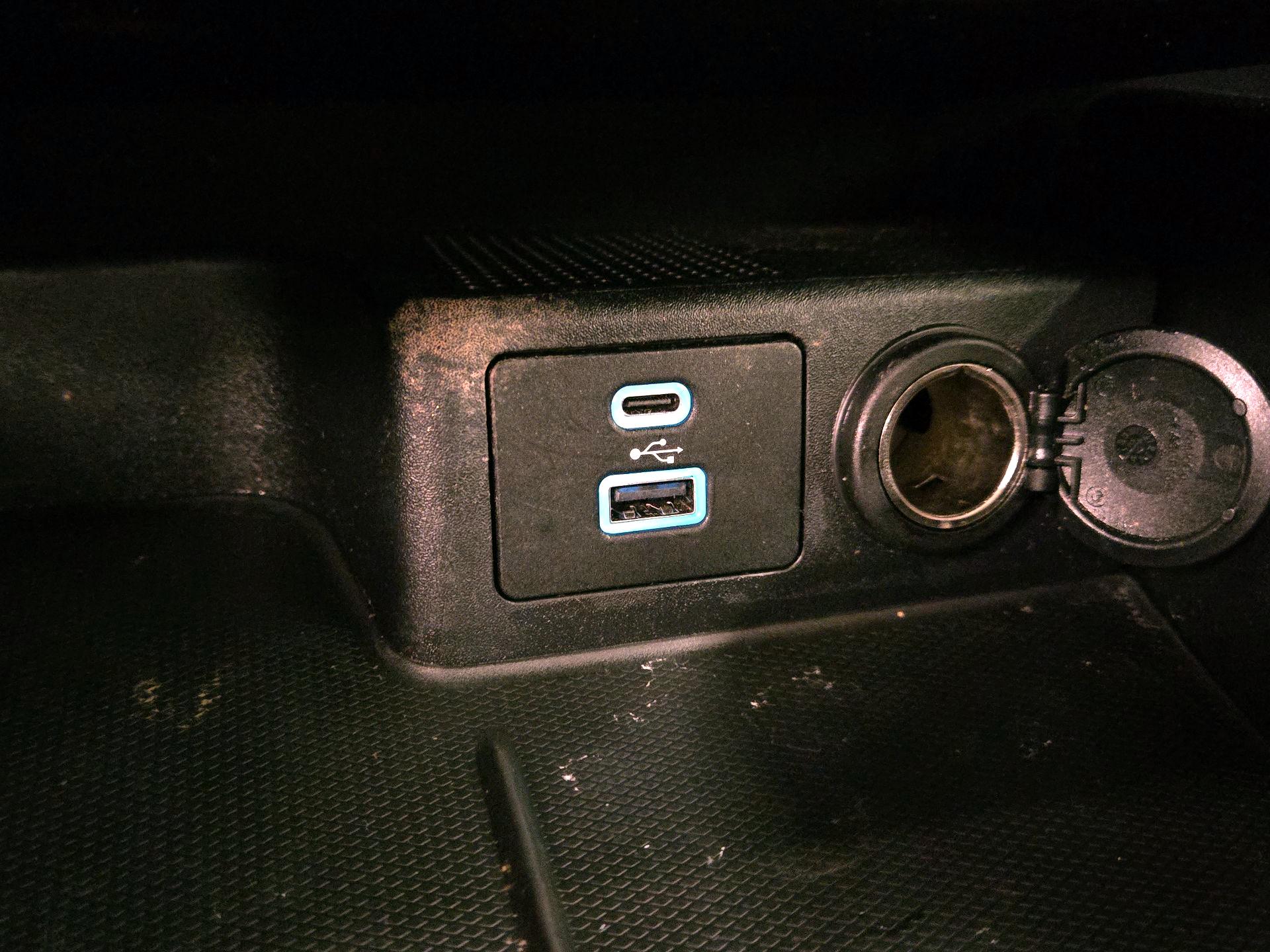 Thumbnail: 2022 Ford Escape - 18