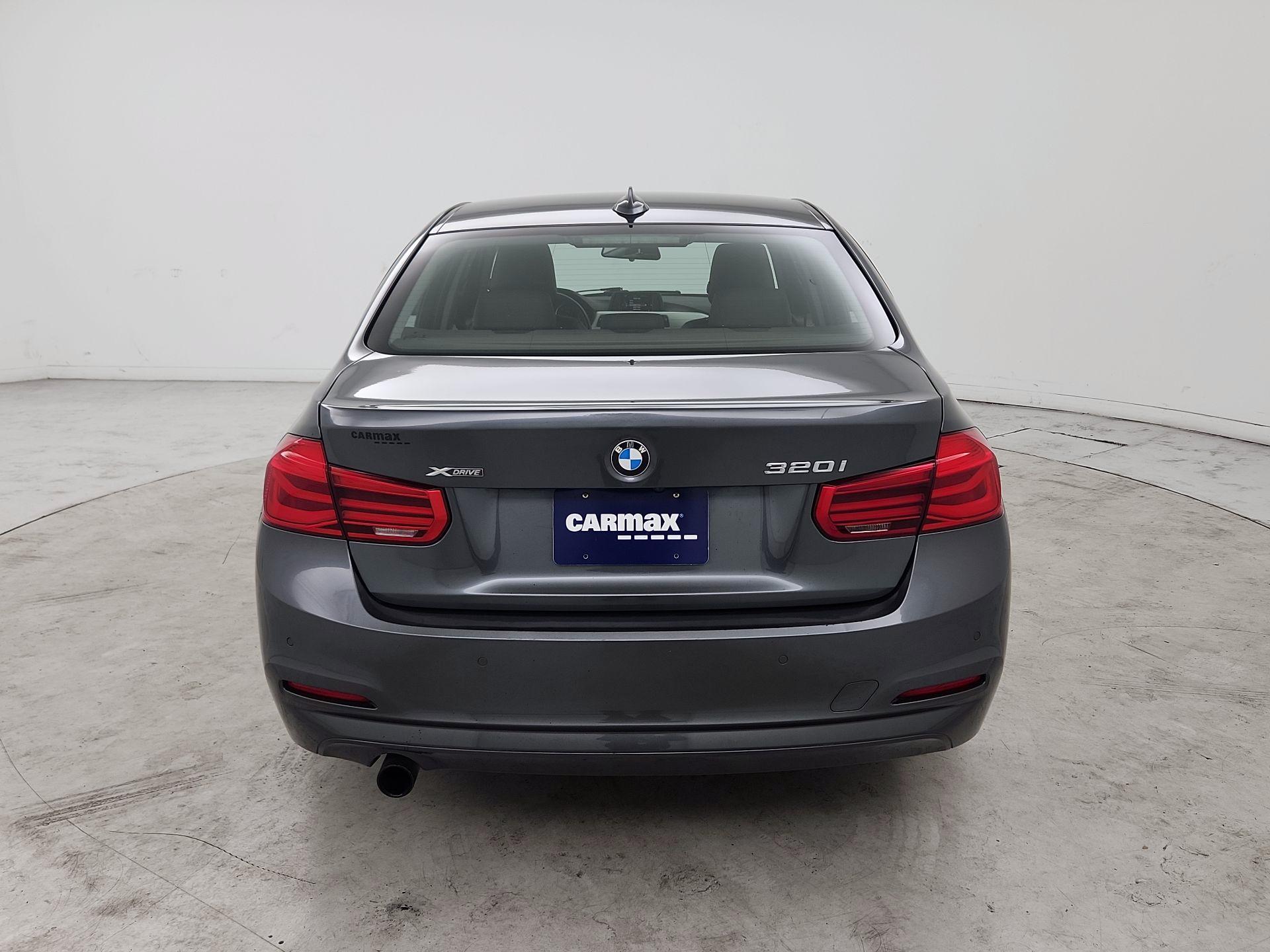 Thumbnail: 2016 BMW 3 Series - 6